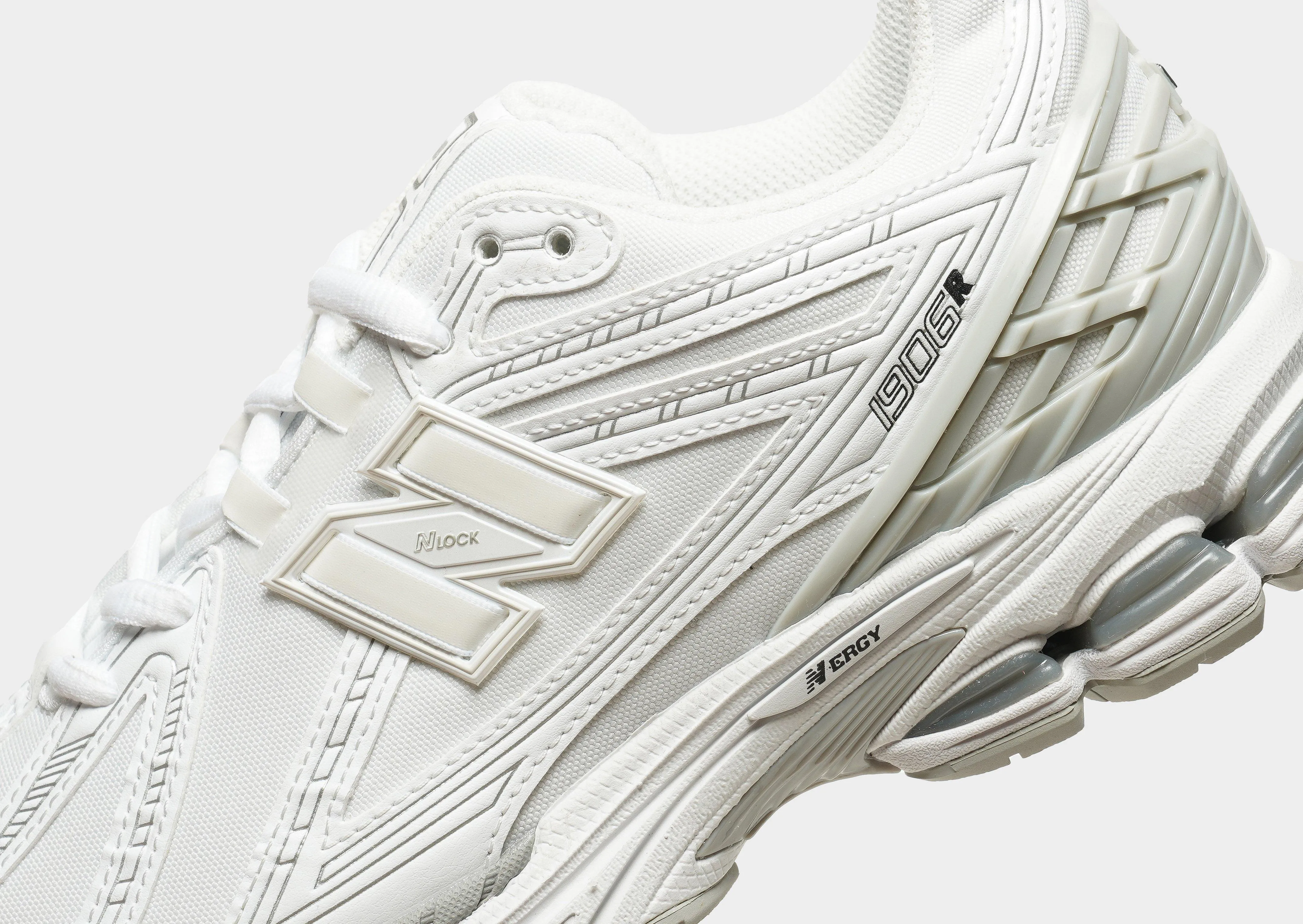 Urban Focus, Modular Core, Versatile Layers, Adapt Your Pace, Cool Experience, Contemporary Flow, The New Essential