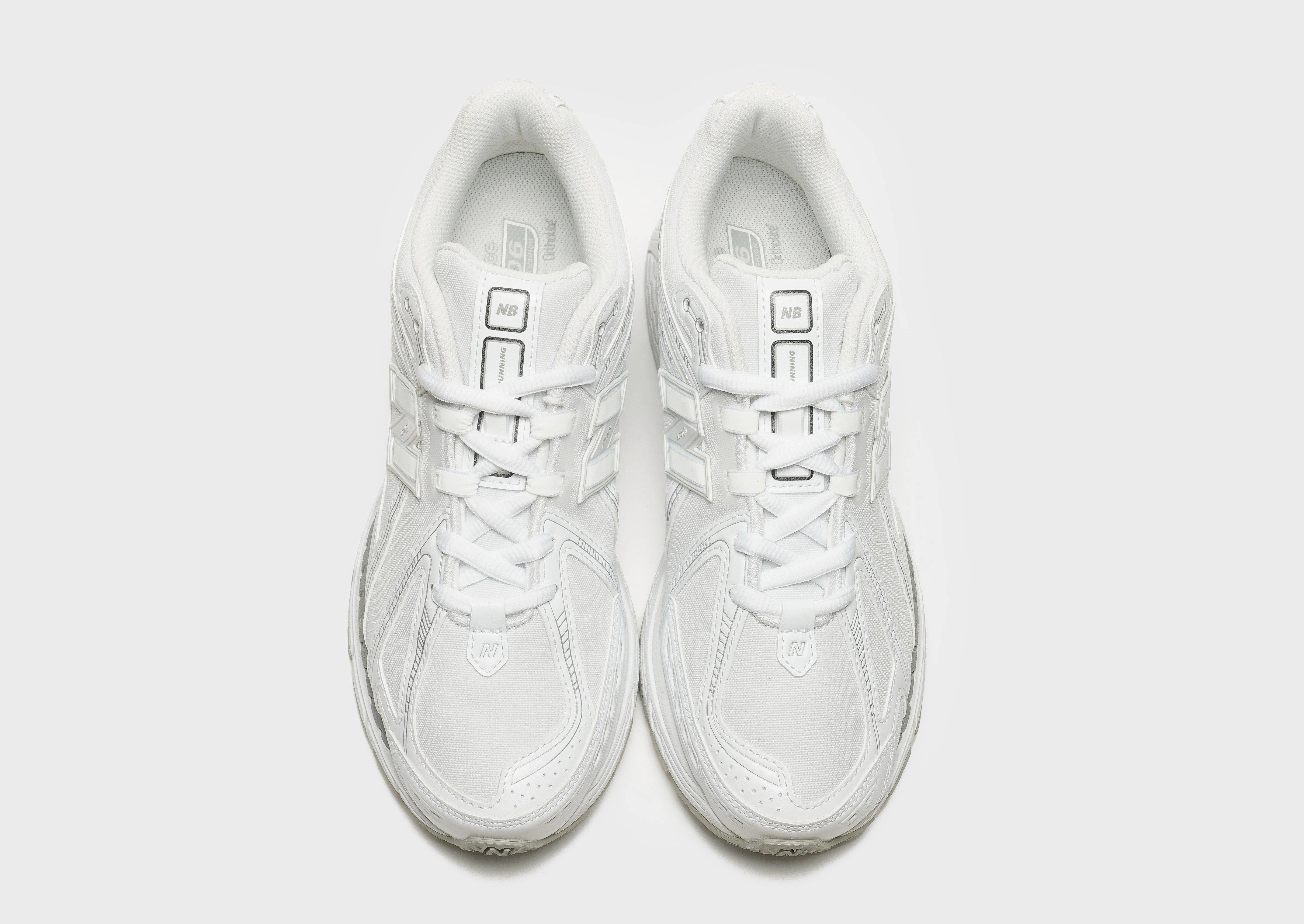 Journey Wear, Purpose-First Outfit, Cool Tones, Go-Anywhere Style, Rhythmic Comfort, Anytime Movement, Modern Motionwear