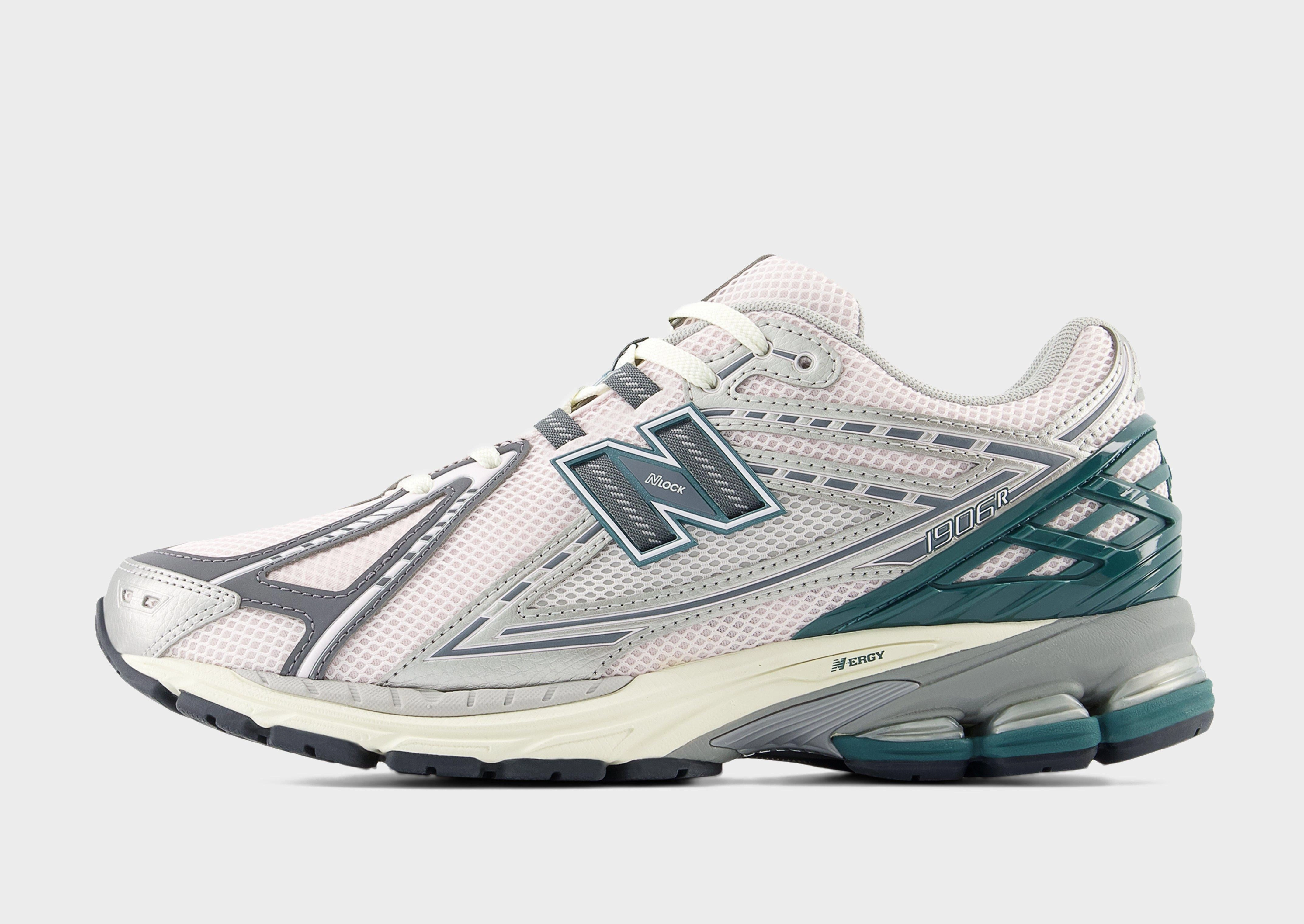 Sleek Routine, Modern Movement Gear, In-Motion Look, Refined To Move, Essence Wear, Core Movement, Vibe-Proof, Freedom Dressed