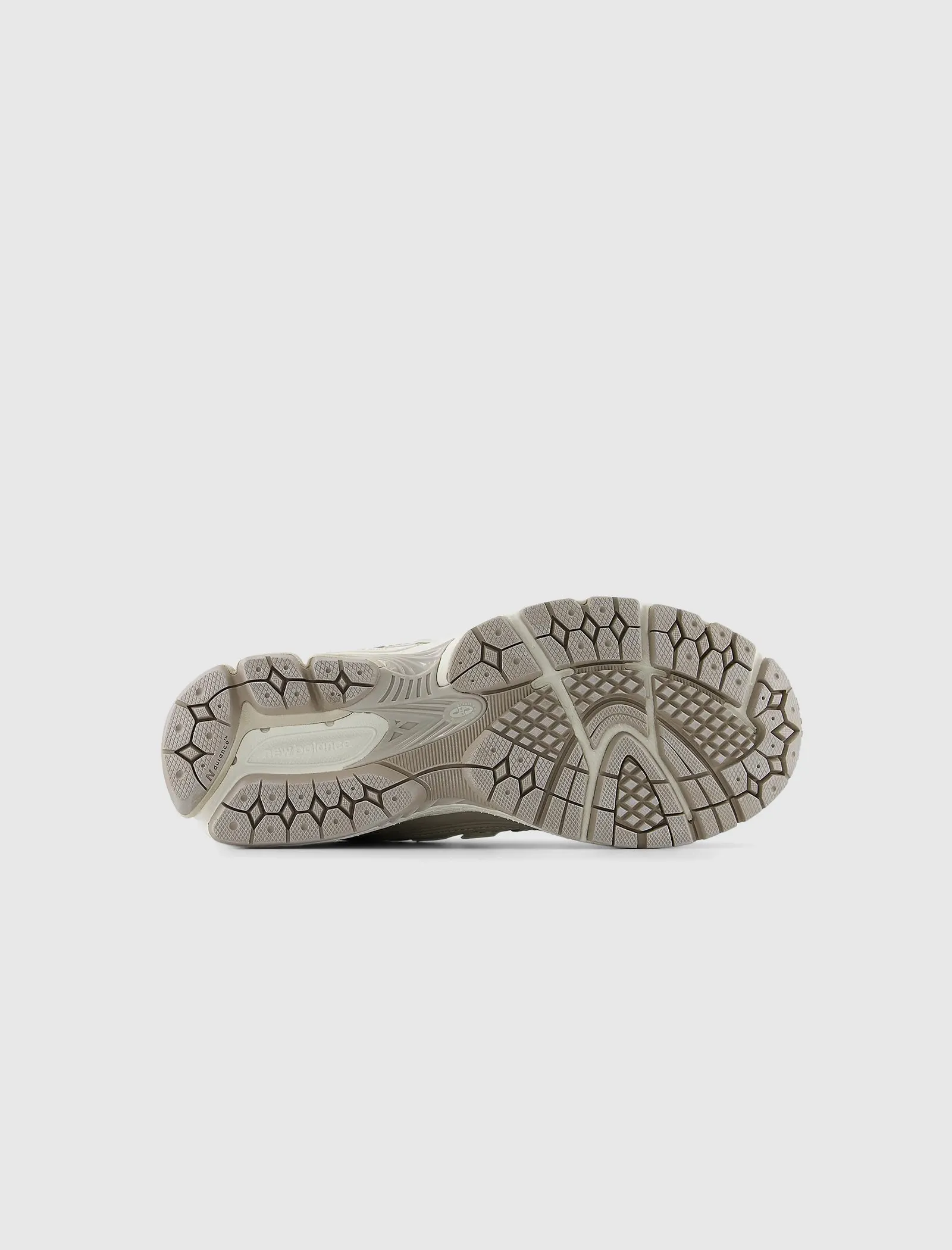 1906R "MOONROCK" Clothing	NEW BALANCE