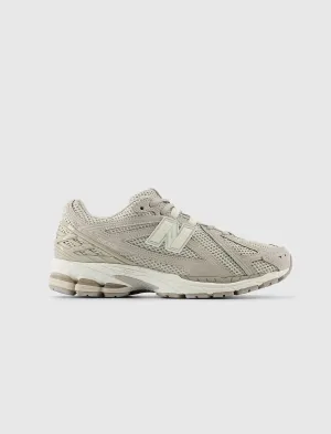 1906R "MOONROCK" Clothing	NEW BALANCE
