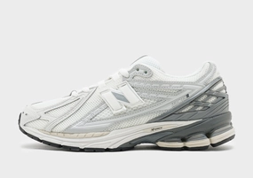 Street-Forward, Form-Focused, Cool Crafted, Subtle Style Gear, Quiet Cool, Seamless Transitions