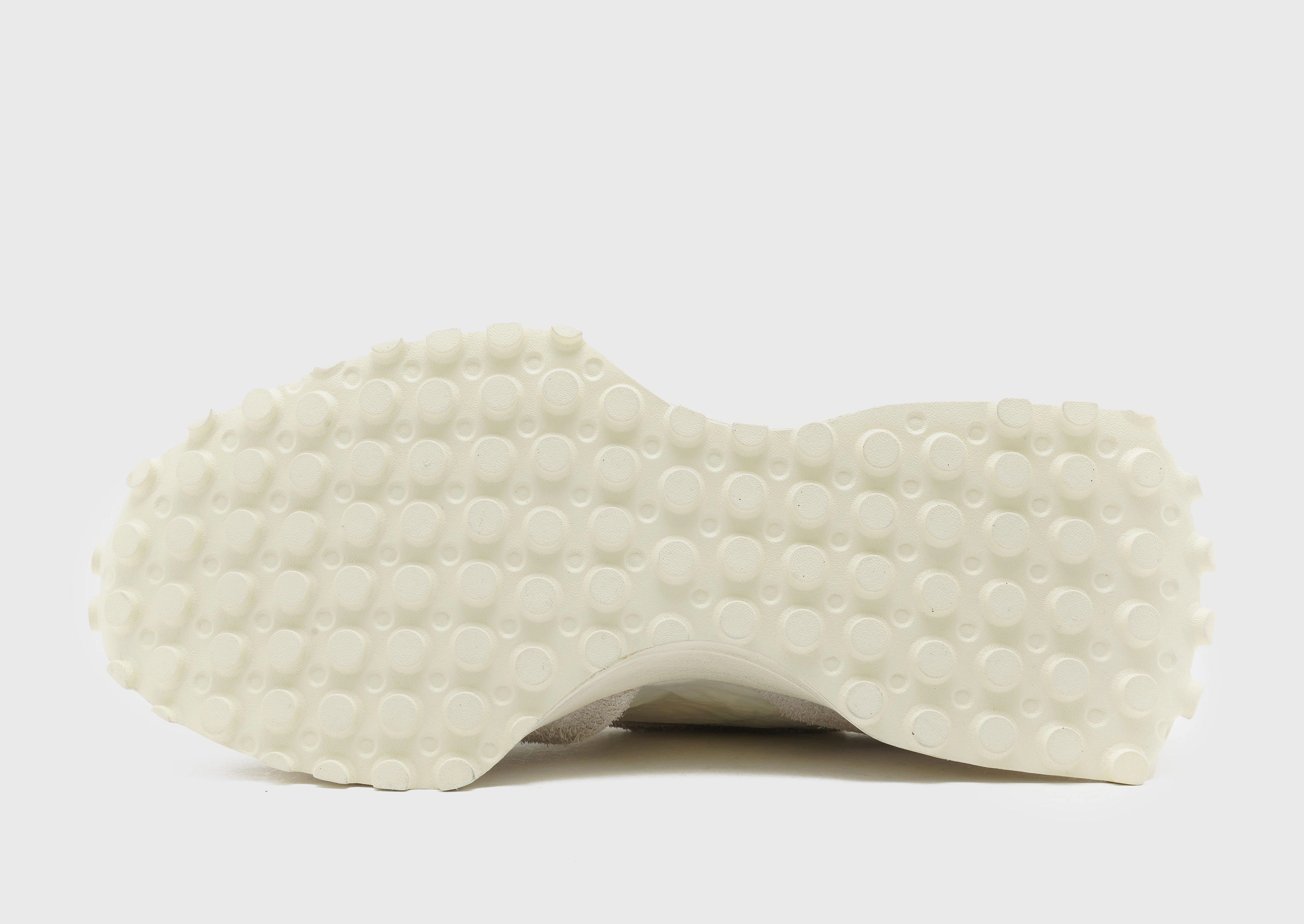 Everyday Sleek, Streamlined Life, Movement Layers, Refined Structure, New Classics, Form-Light Fit, Ultra-Clean Style