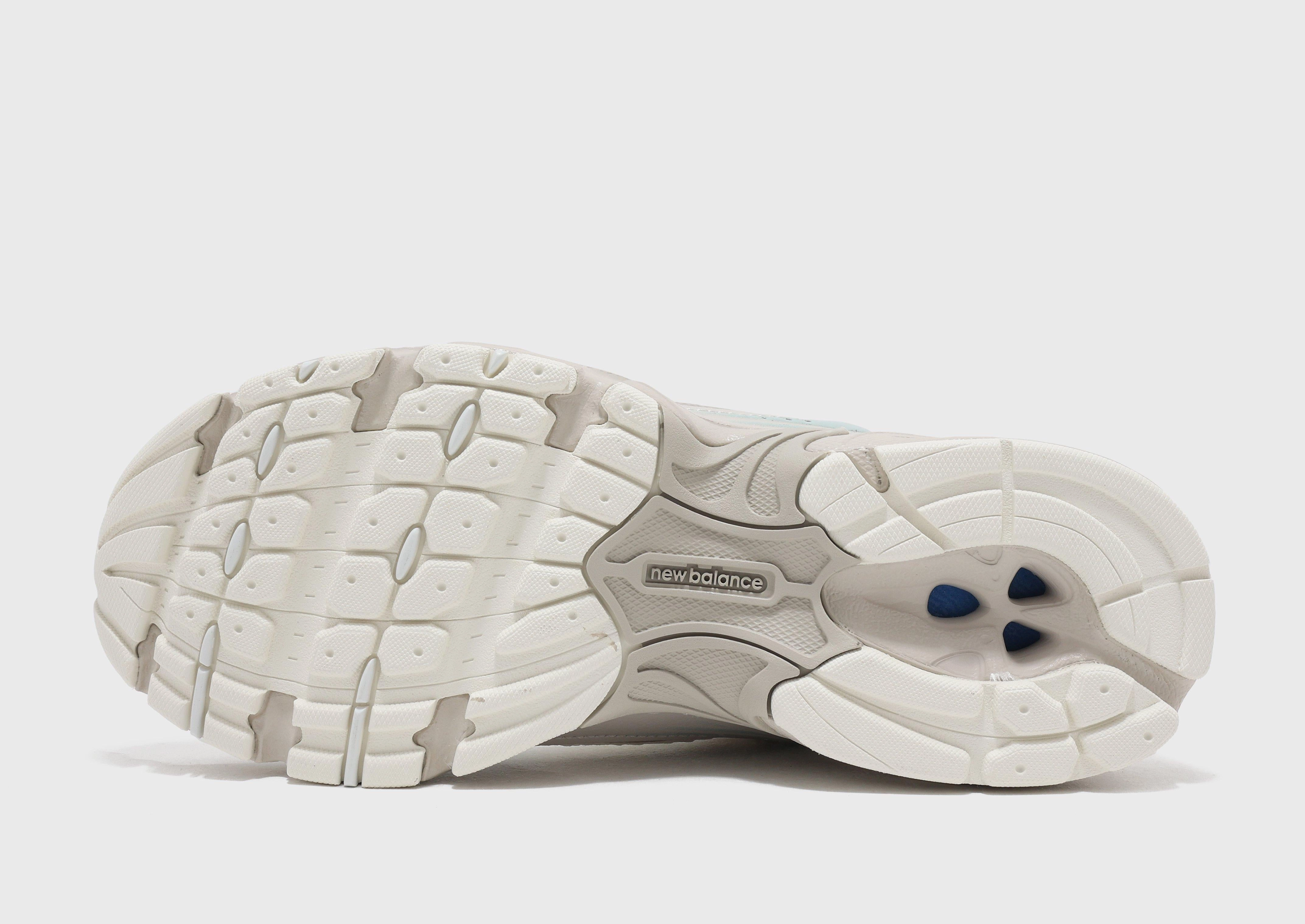 Edge And Ease, Flexible Form, Relaxed Motion, Crafted For Presence, Modular Design
