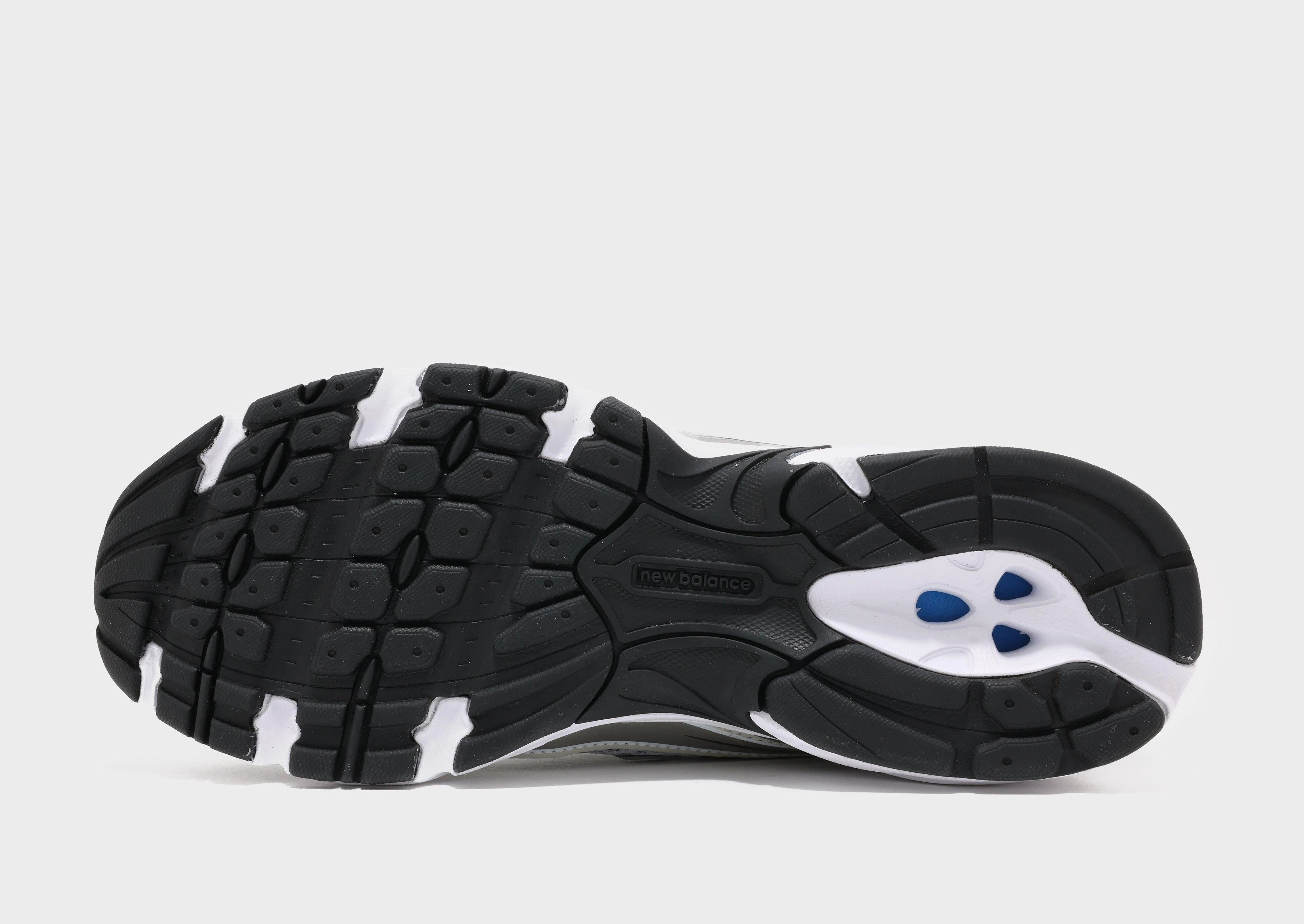 Easy Polish, Tech-Forward Fit, Core Rhythm, Precision-Fit, Designed To Shift, Refined Versatility, Clean-Motion System, Modern Movement Gear