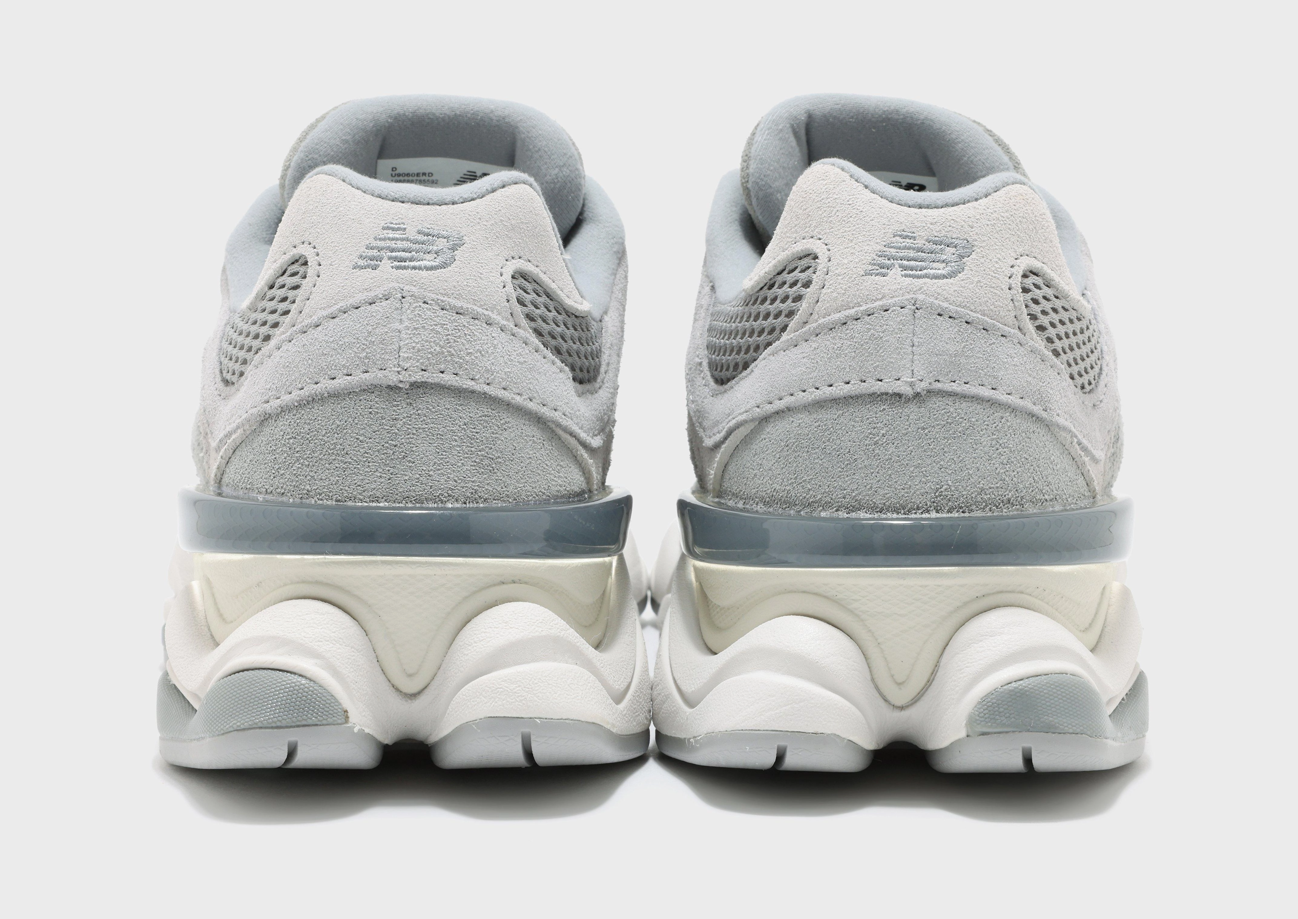 Minimal Details, Rhythmic Comfort, Essentials, Redesigned, Wearable System, Quiet Impact
