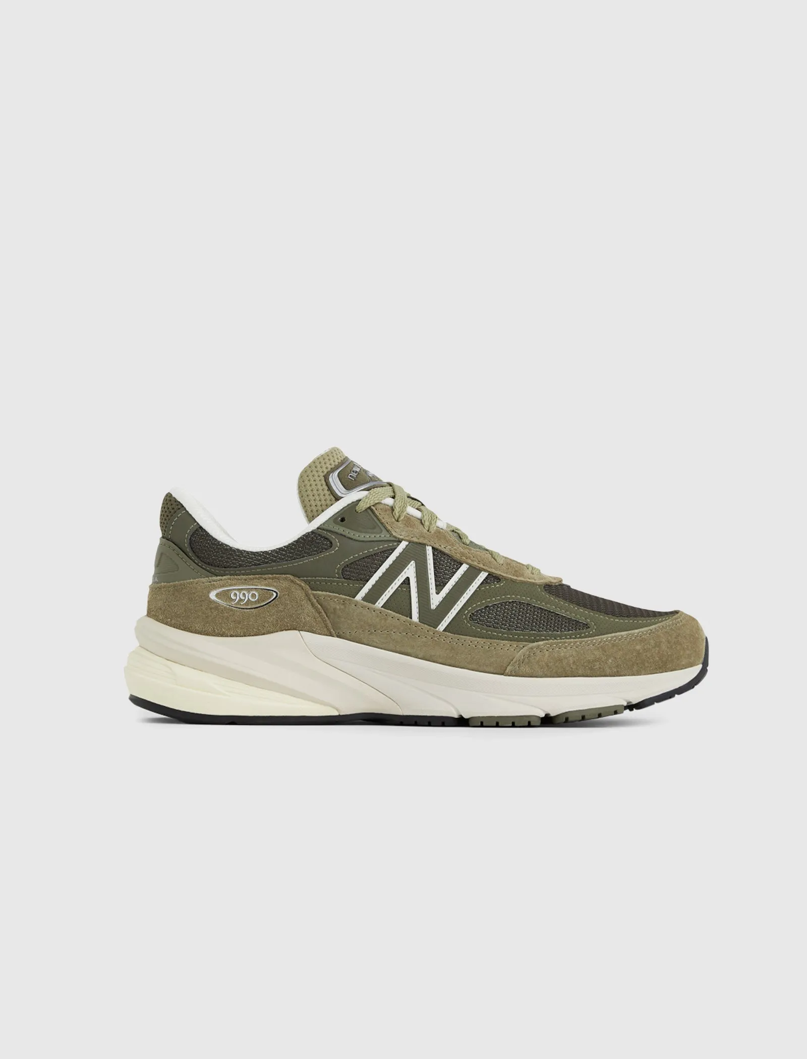 990 V6 "TRUE CAMO" Clothing	NEW BALANCE