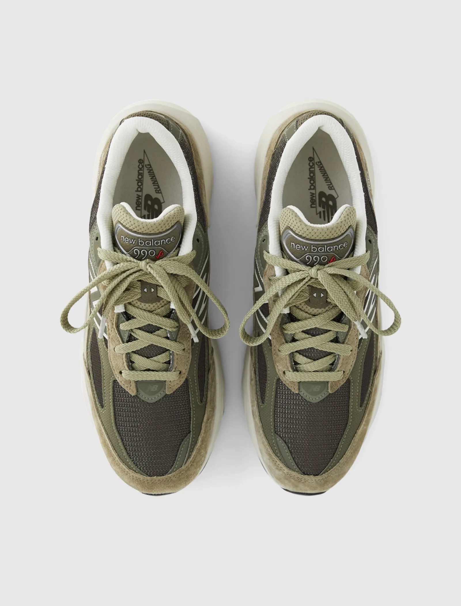 990 V6 "TRUE CAMO" Clothing	NEW BALANCE
