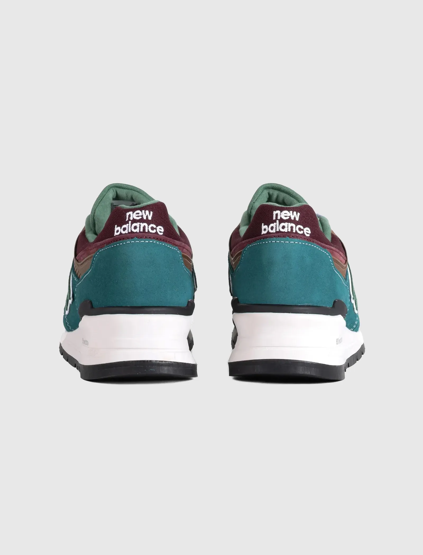 997 MADE IN USA "TEAL JADE" Clothing	NEW BALANCE