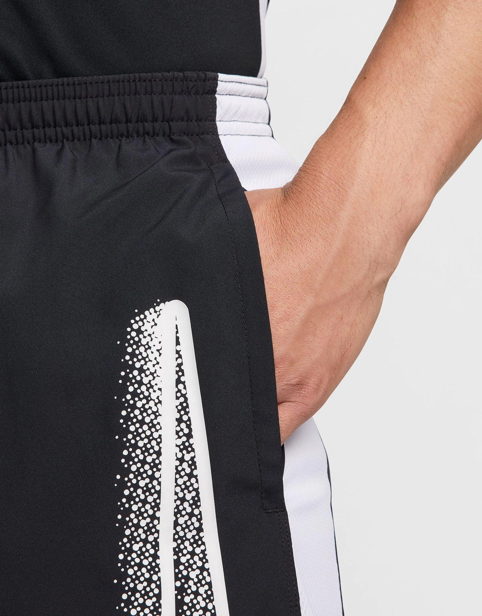 Utility In Style, Elevated Motion, Designed For Ease, Structured Motion, Iconic Minimalism