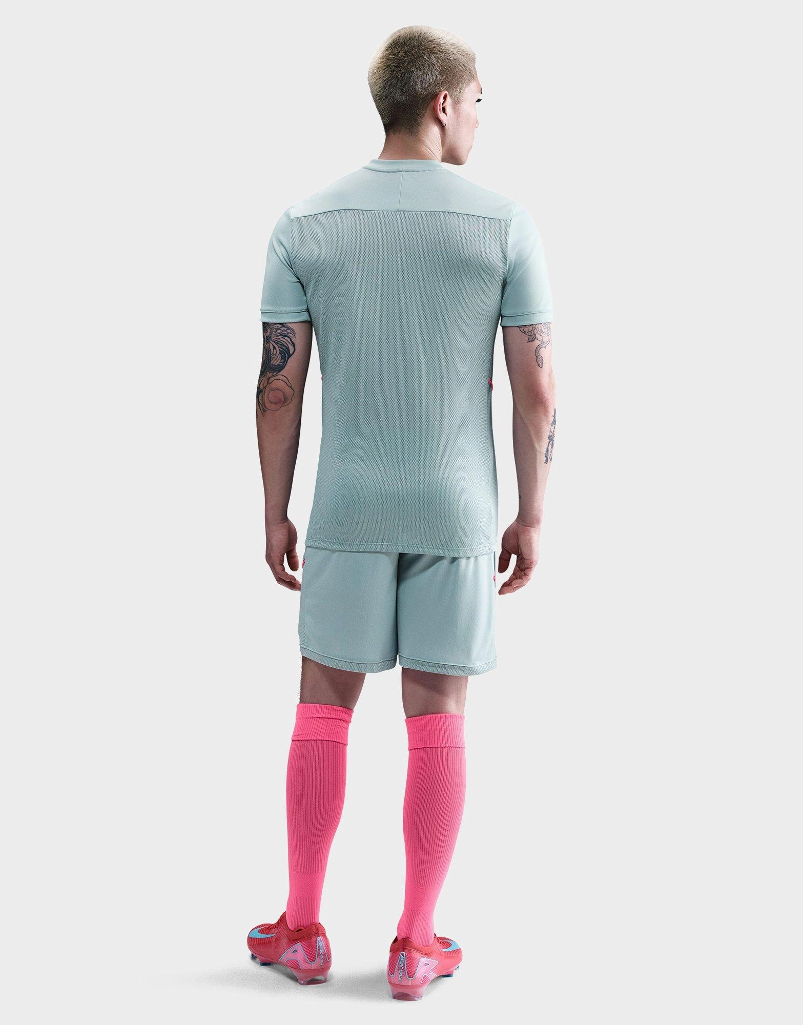 Ready For Streets, Conscious Layers, Style To Move, Your Daily Layer, Go-To Gear, Form Plus Function, Versatile Future
