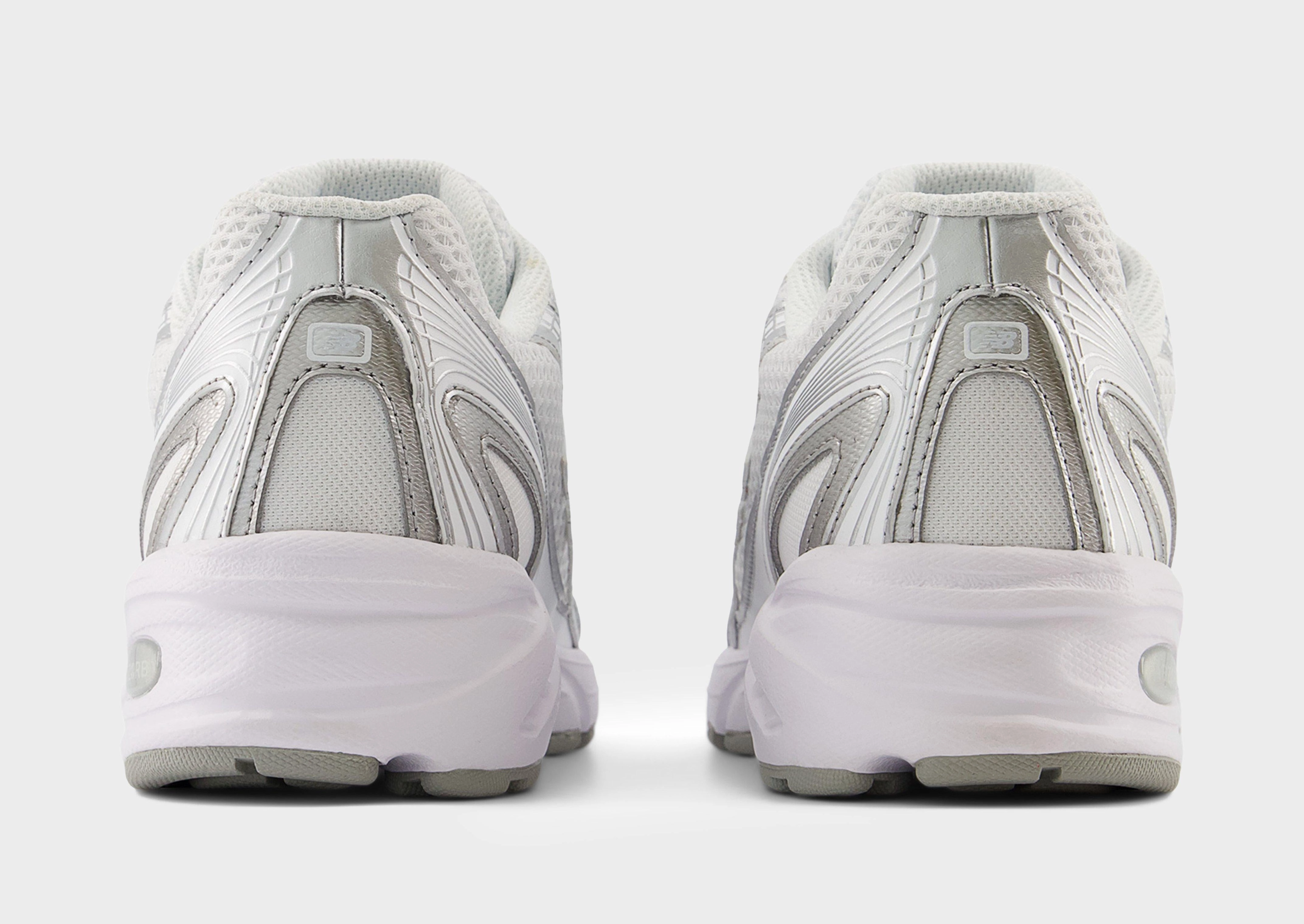 Universal Pieces, Purpose-First Outfit, Minimal Movement, Modular Uniform, Intentional Vibe, Lightweight Presence