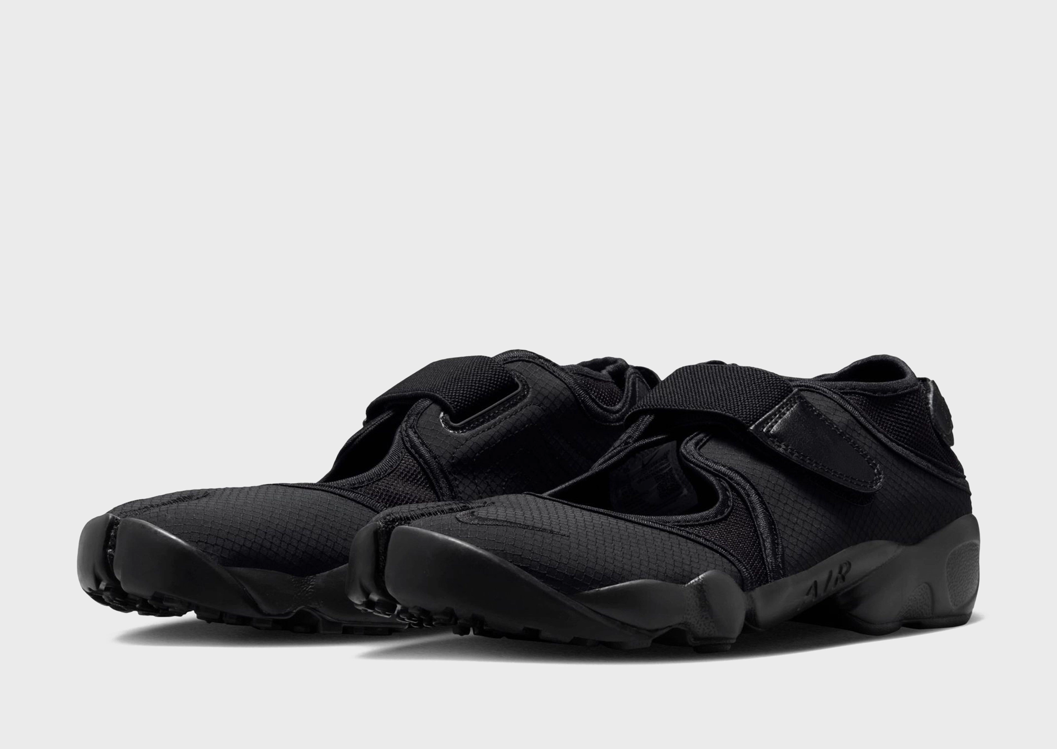 Designed To Shift, Flow In Motion, City-Proof, Freedom Fitted, Calm-Driven Fit, Next-Gen Design