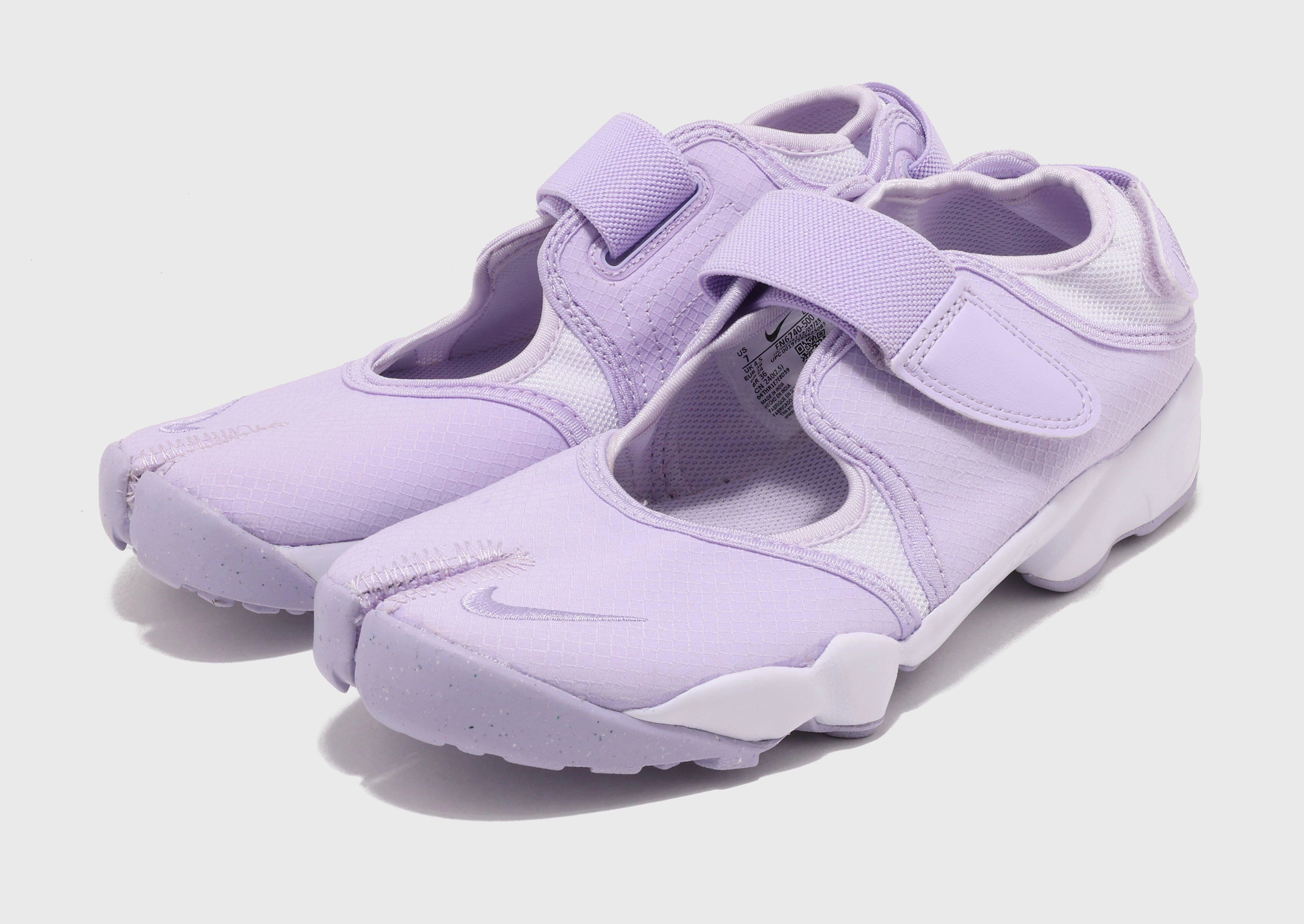 Go-Mode Daily, Comfort In Motion, Subtle Impact, Less Is More, Quiet Statement, Flow-Wear Future, Subtle Evolution