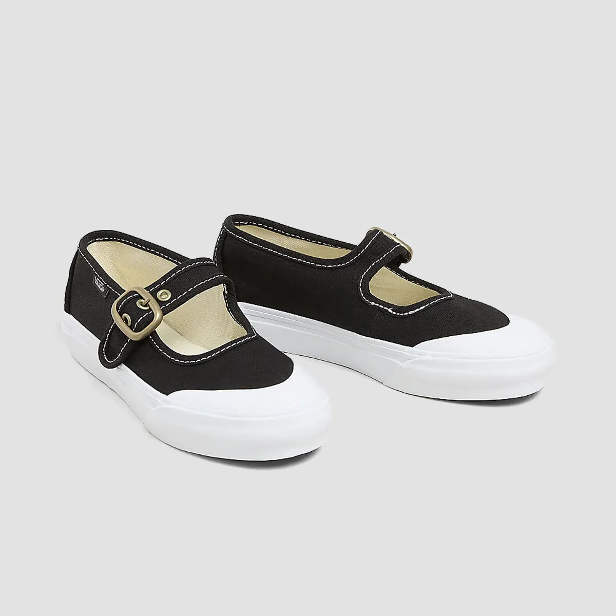 Utility In Style, Effortless Minimal, Your Move Gear, Crafted Quality, All-Weather Vibe, Fit-Flow, Feel-Based Fashion
