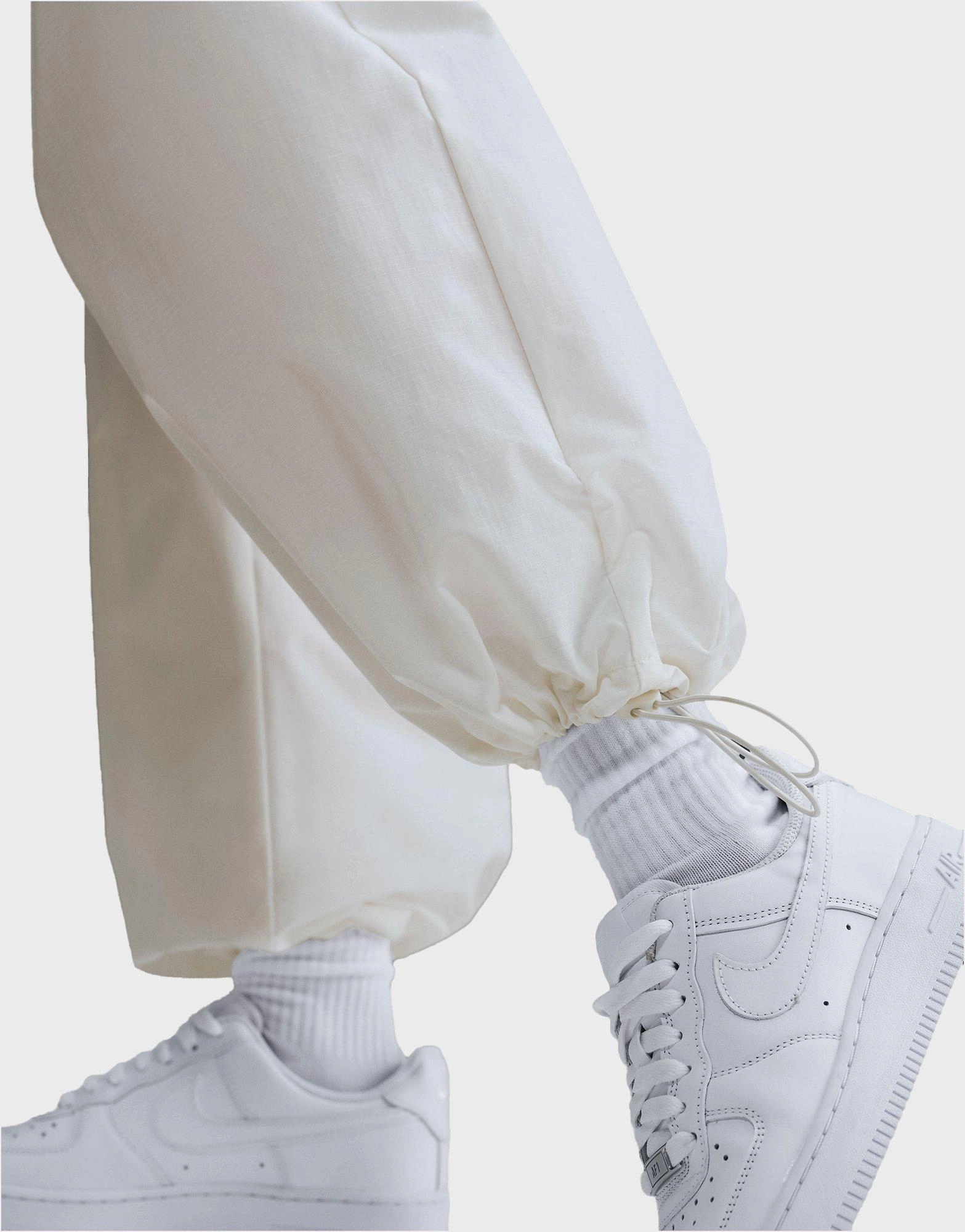 Move-Fit, Next-Level Casual, Minimal Details, Movement Architecture, Cool Crafted, Pure Look, Modern Movement Gear