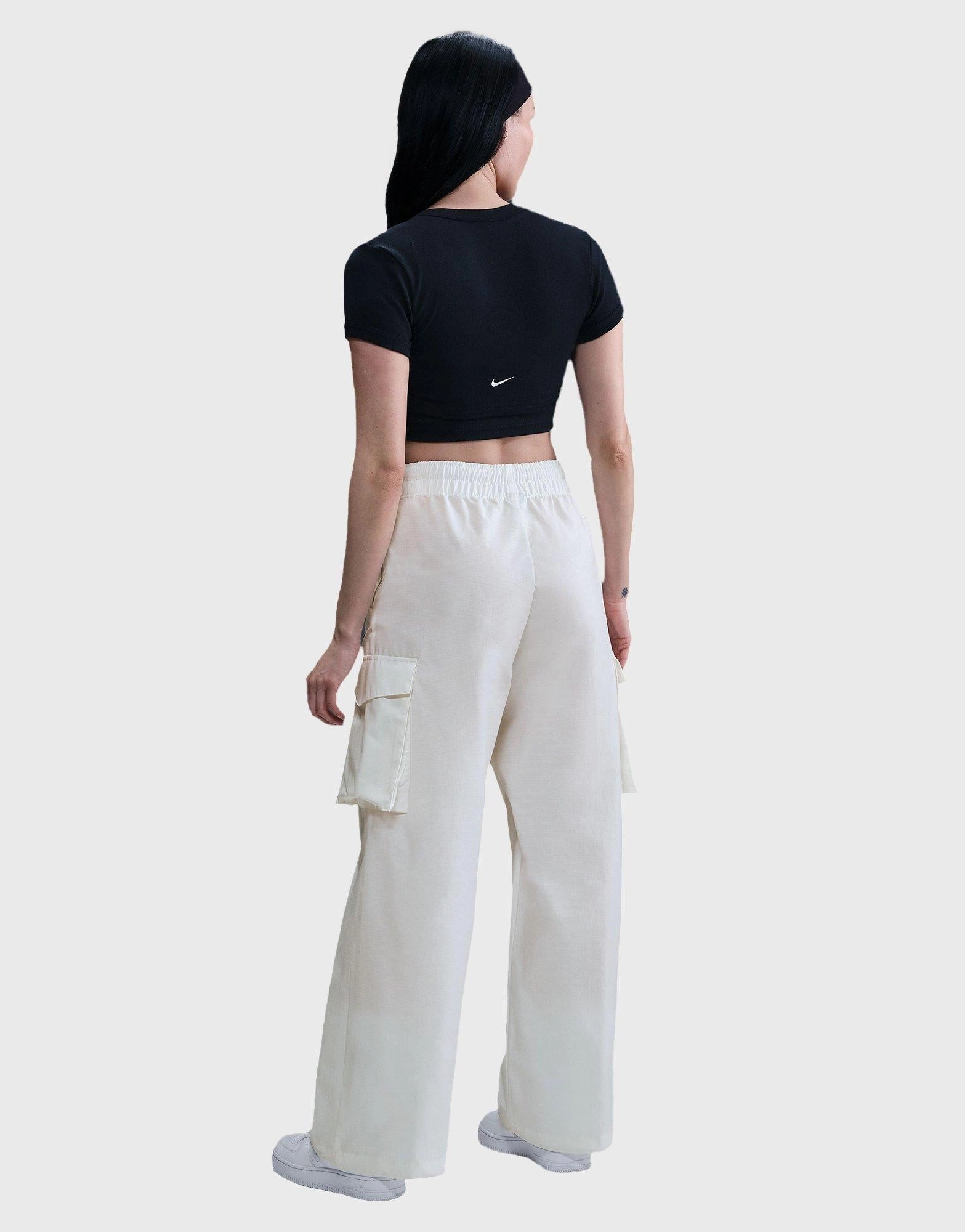 Style In Action, Style In Sync, Pure Lineswear, Adapt And Go, Lifestyle Direction, Adaptive Edge, Future-Neutral, Bold Minimal