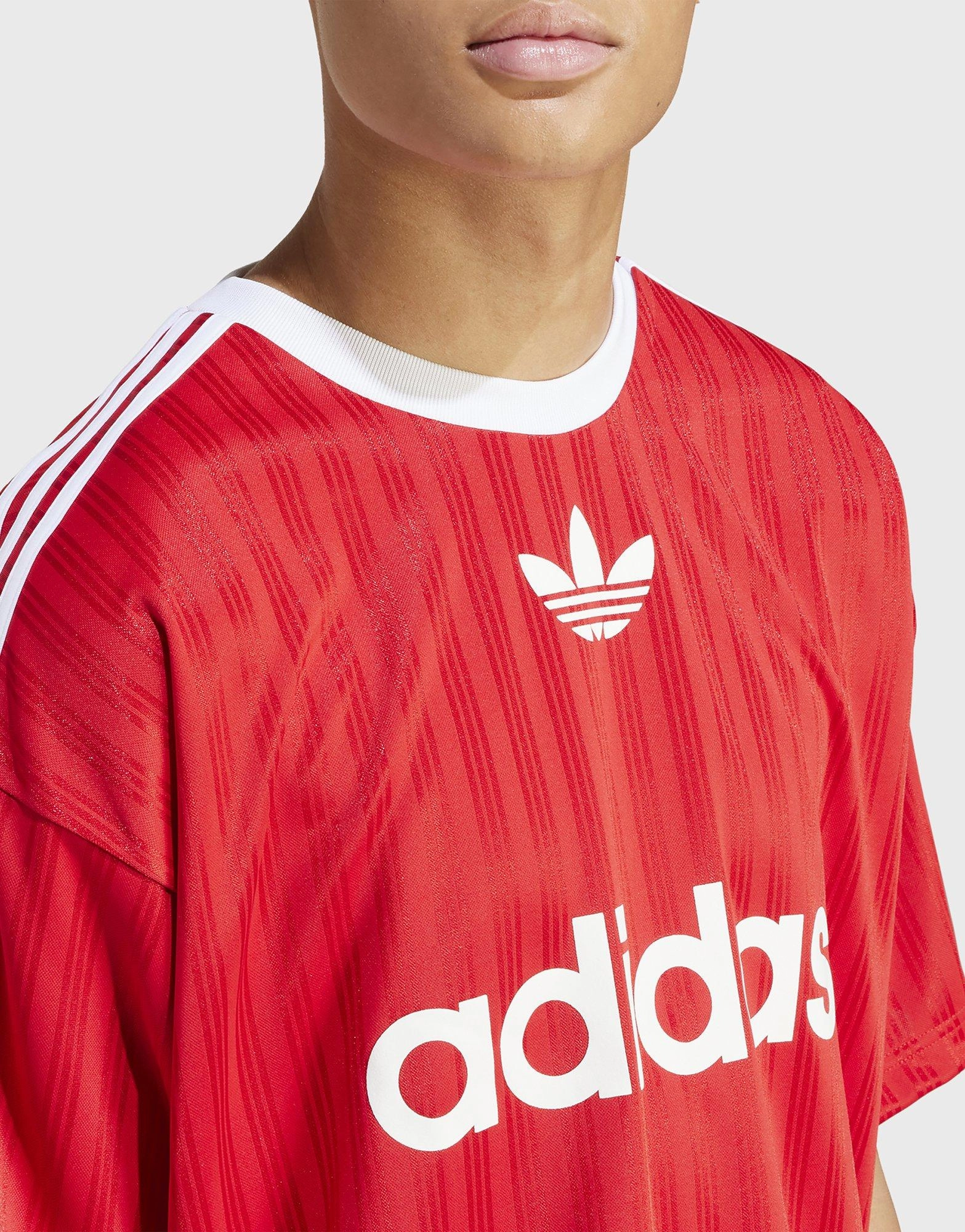 Updated Rhythm, Urban Clarity Wear, Simple Uniform, Easy Essential, Modern Tone, Adapt Your Pace, Wearable Clarity