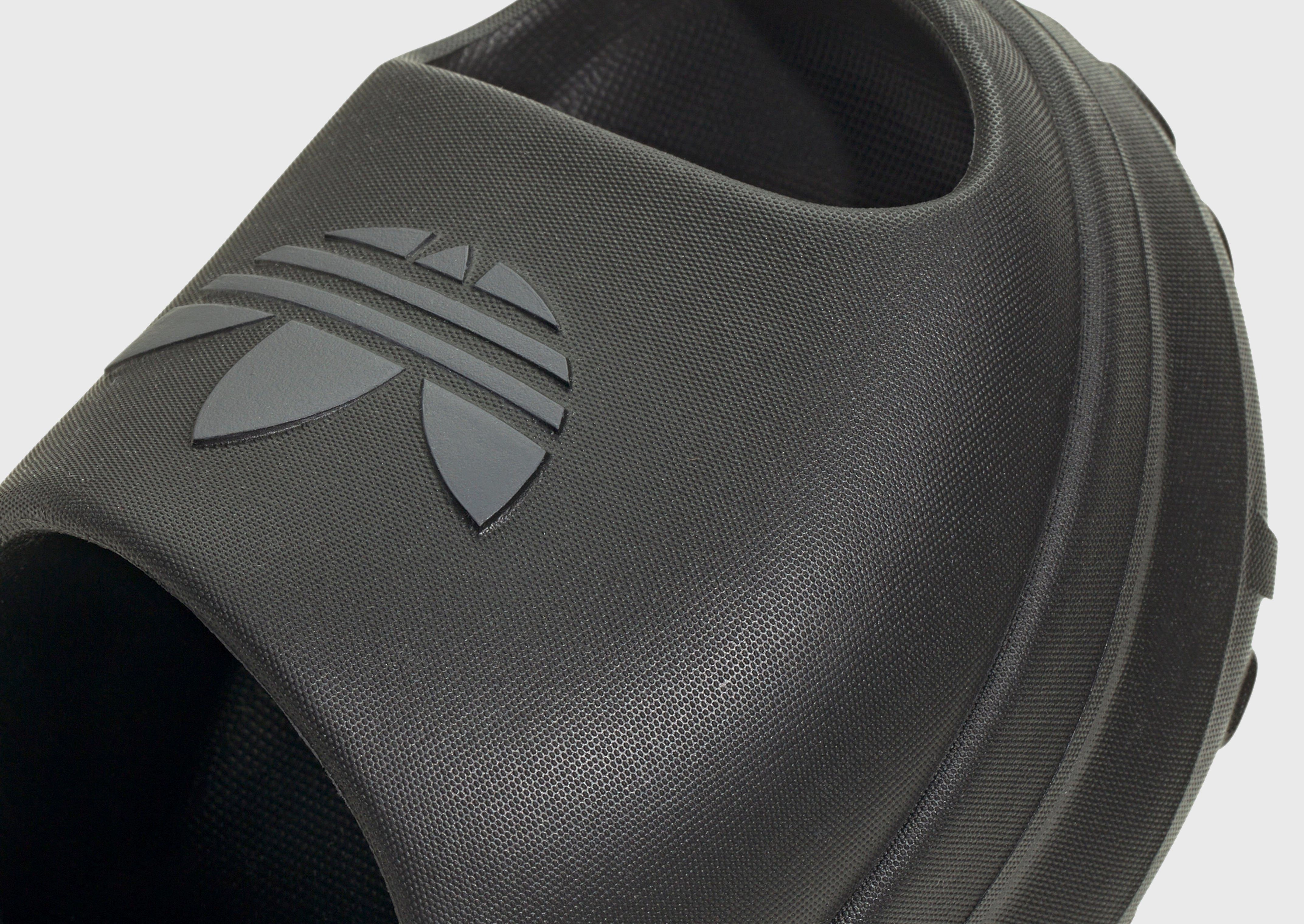 Effortless Utility, Motion Clarity, Made To Roam, Precision In Style, Open Utility, Quiet Impact