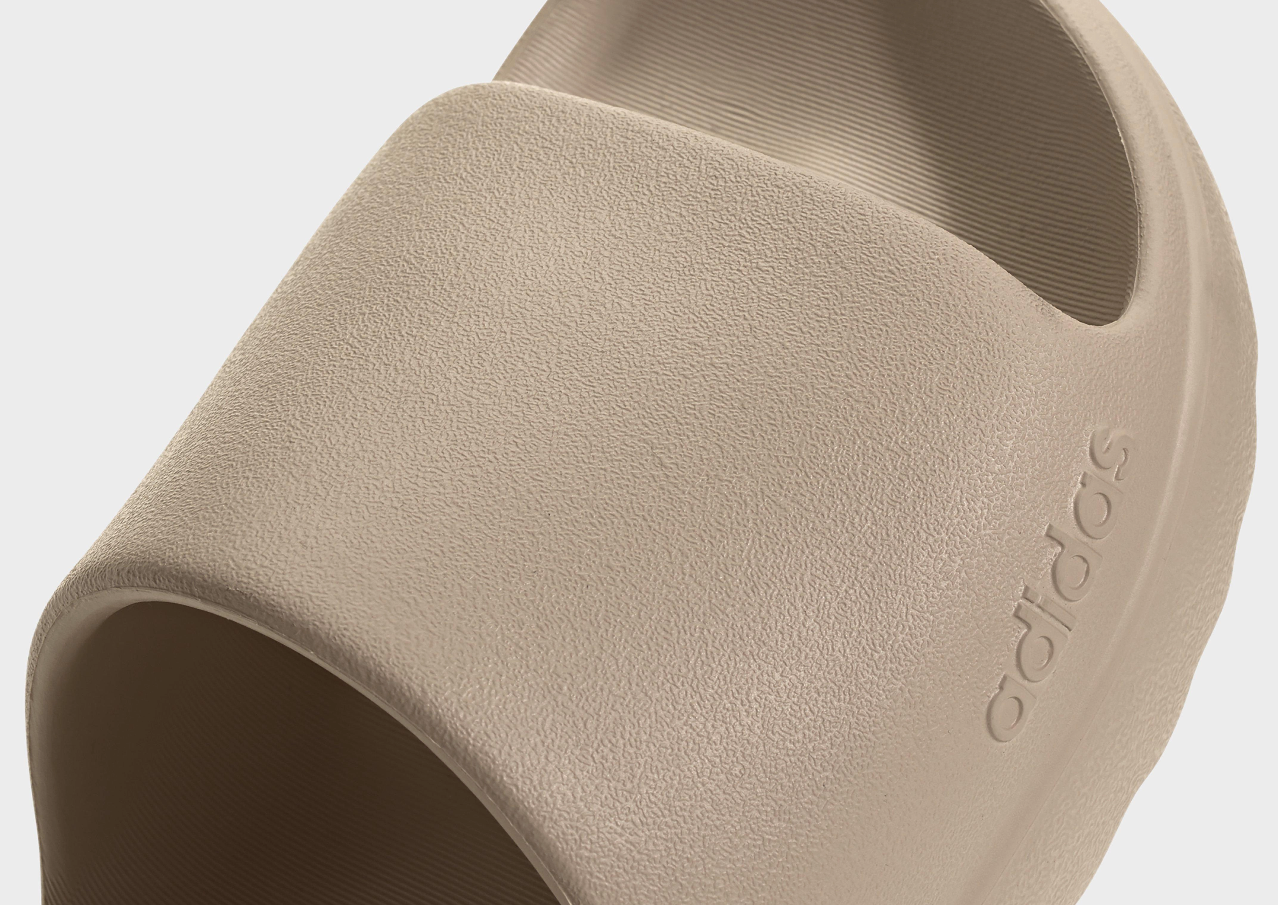 Easy Essential, Built To Breathe, Evolved Form, Clean-Styled, Designed For Fluidity, Move With Purpose