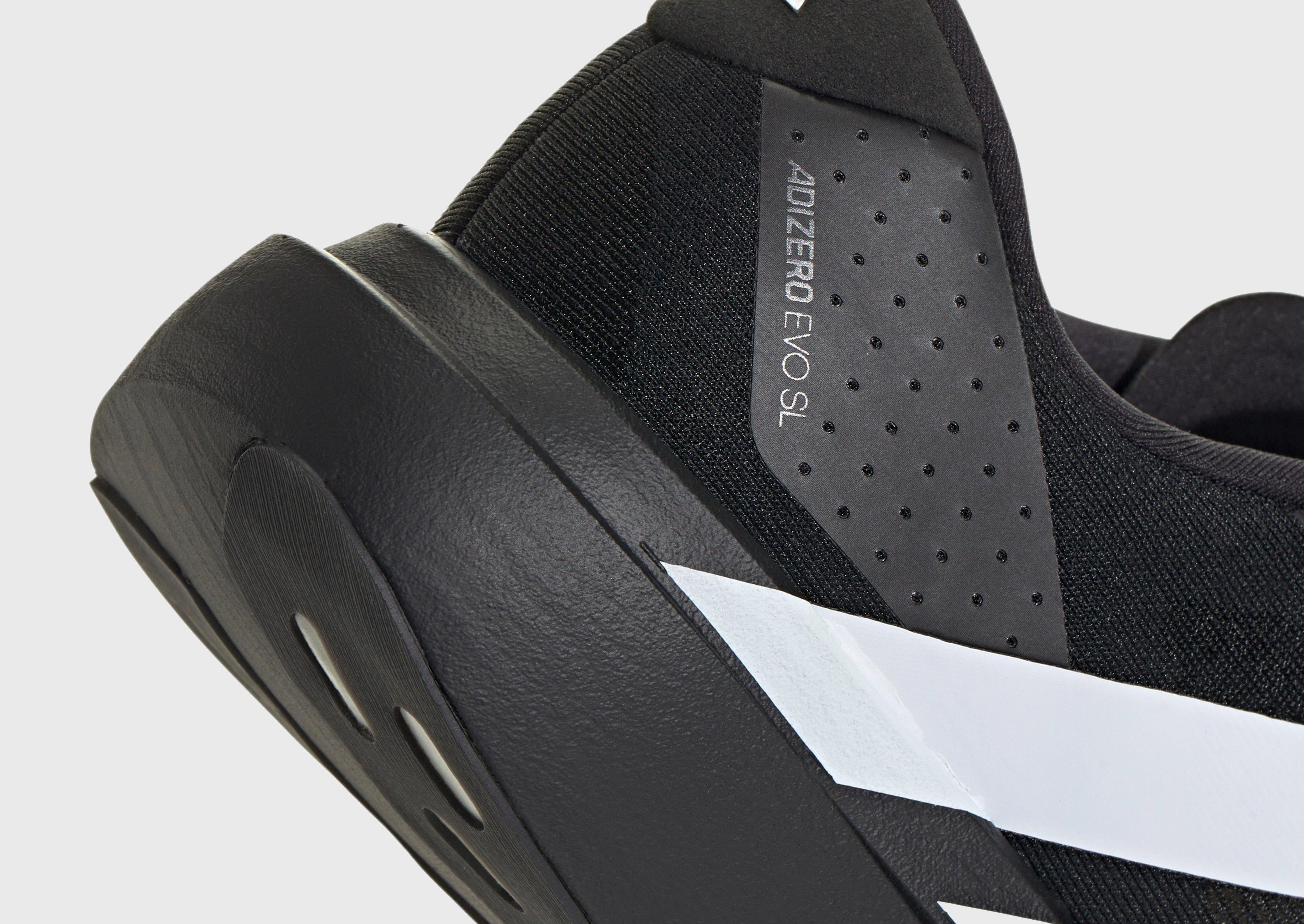 Crafted Flow, Core-Centric, Authentic Motion, Bold Looks, Versatile Build, Versatile Future, Crafted Balance