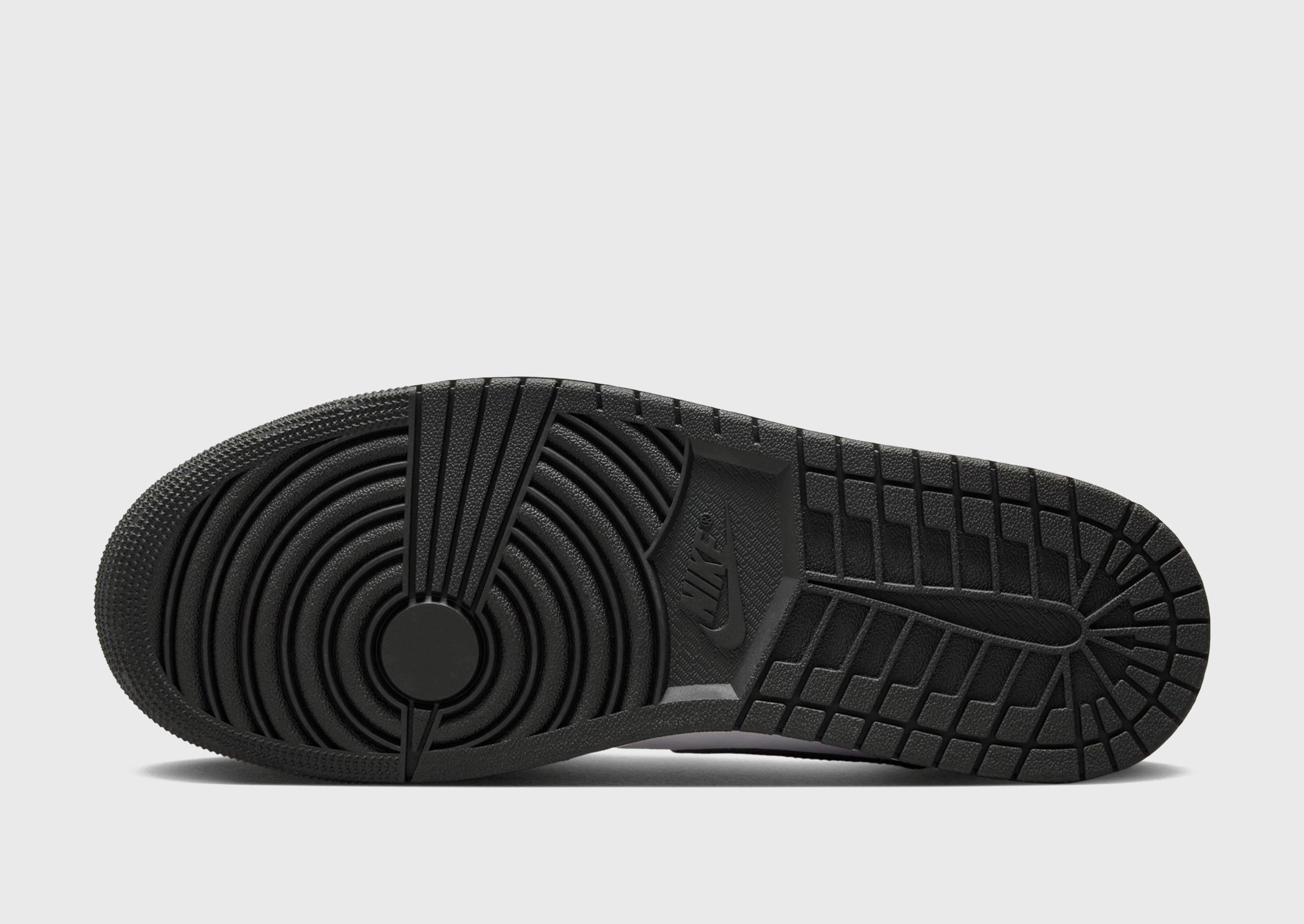 Urban Layering, Essential Structure, Design In Focus, Your Flow Wear, Quiet Performance, Active Core