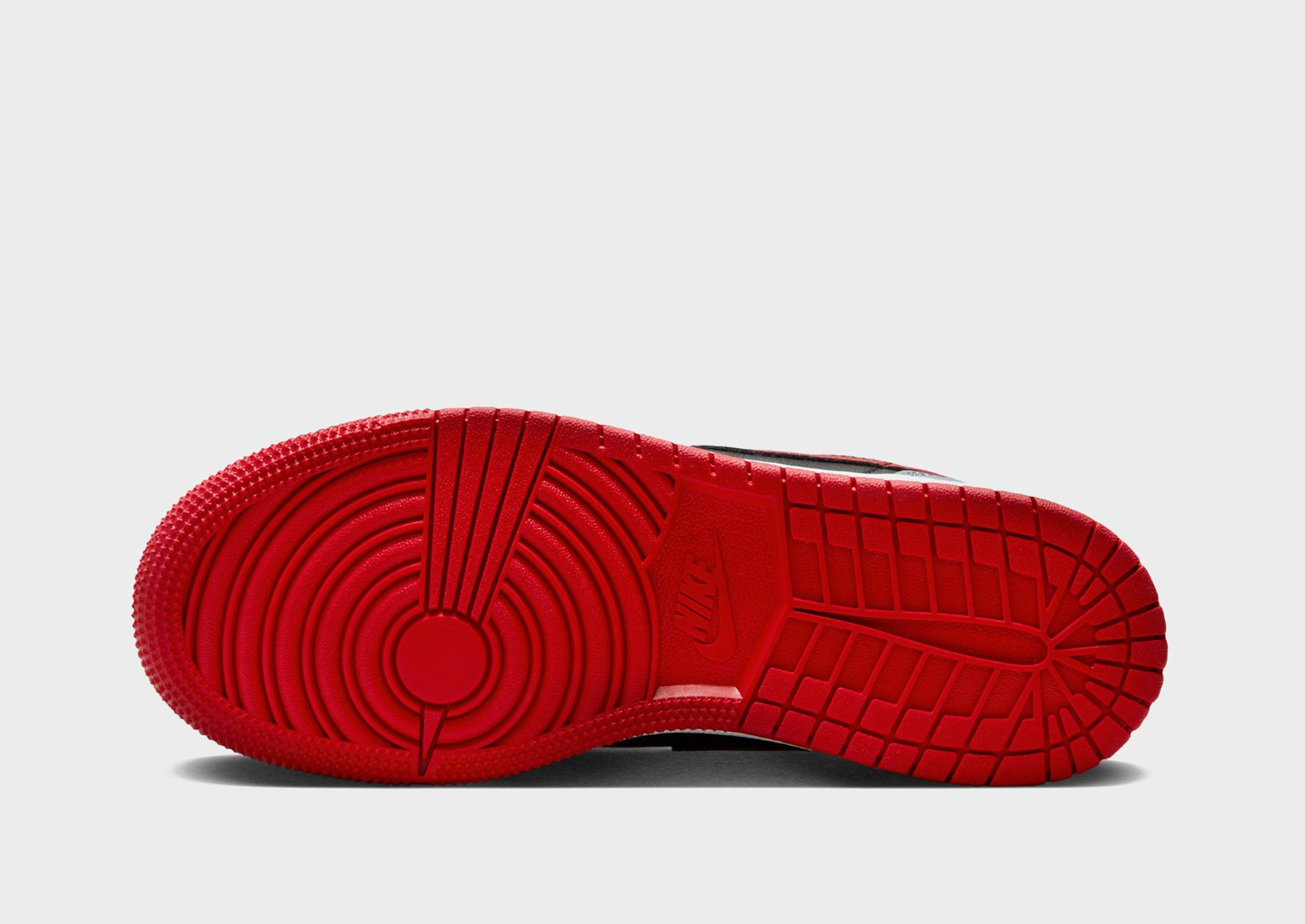 Motion-Wear Daily, Dynamic Layerwear, Curated City, Purpose-First Outfit, Everyday Fresh