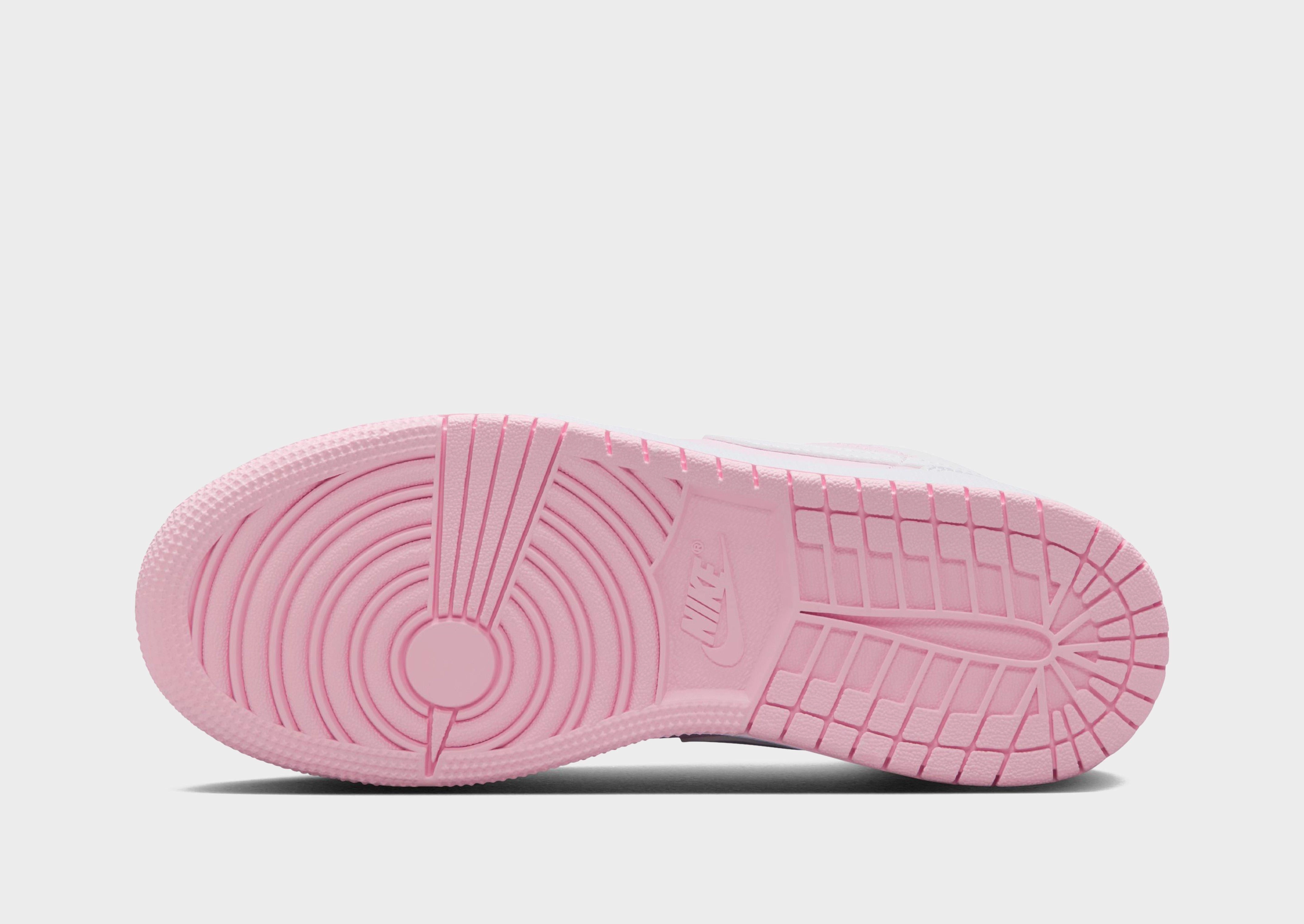Core-Level Comfort, Crafted Balance, Crafted To Move, Premium Layers, Style To Move, Crafted For Presence, Future Classic, Essential Rhythm