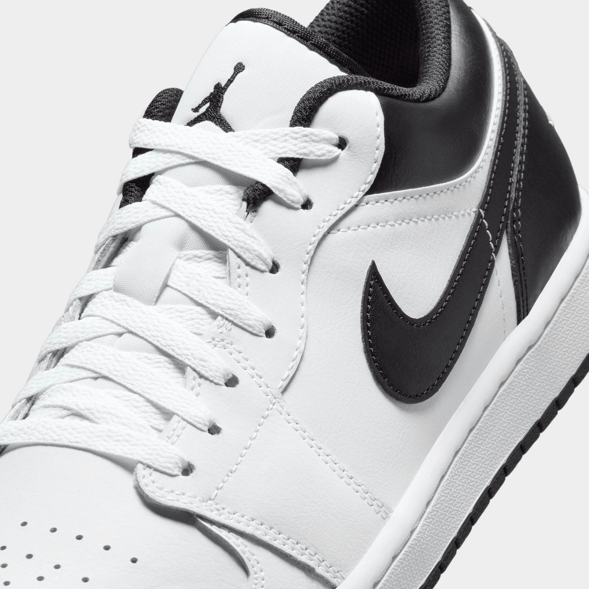 Ease In Motion, Versatile Mood, Ultra-Clean Style, Versatile Pulse, Comfort Redefined, Refined Streetwear, Quiet Strength