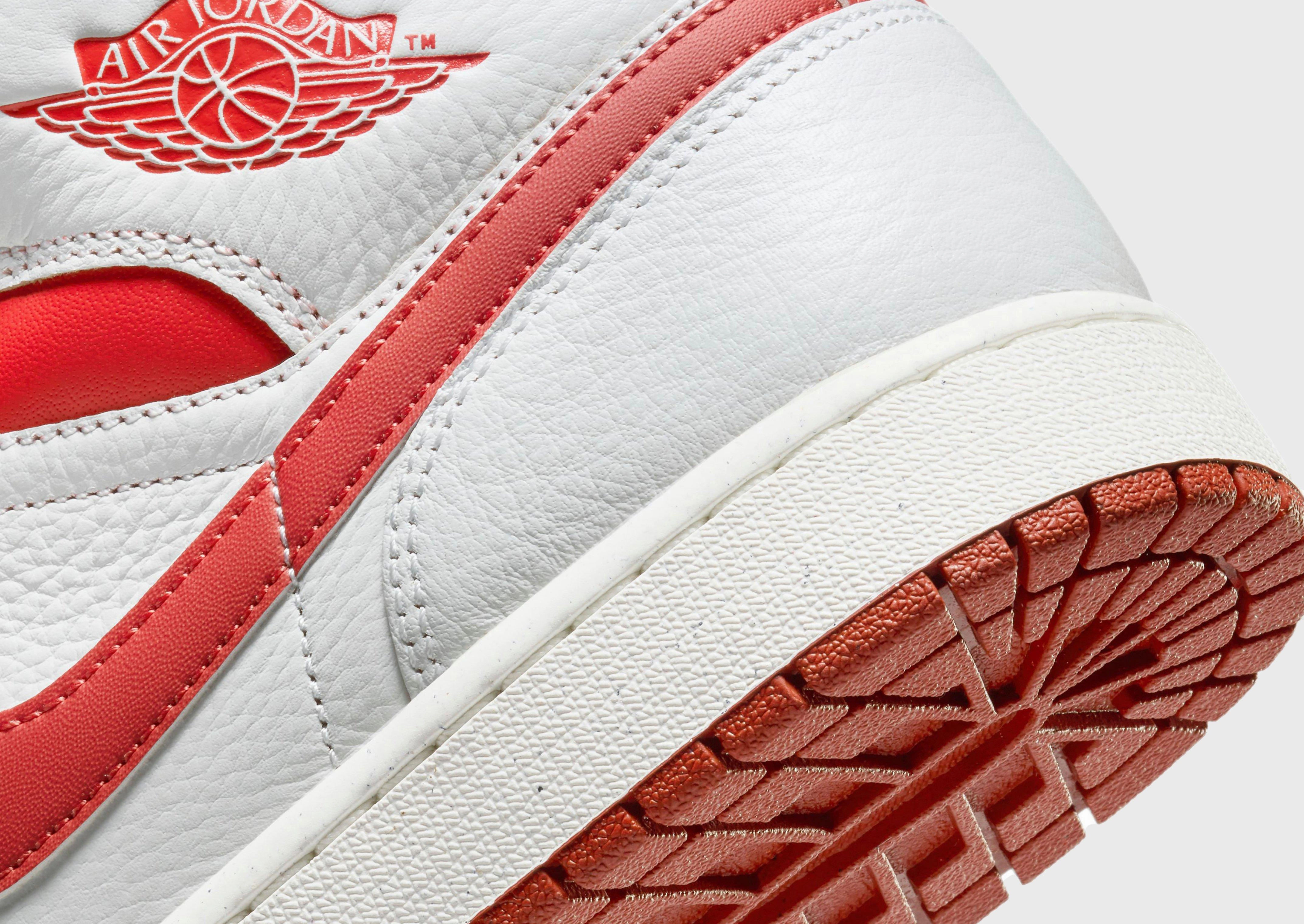 Low-Key Performance, Form-To-Function, Crafted Balance, Everyday Ready, Future-Ready Fit, On-The-Go Style, Effortless Edge