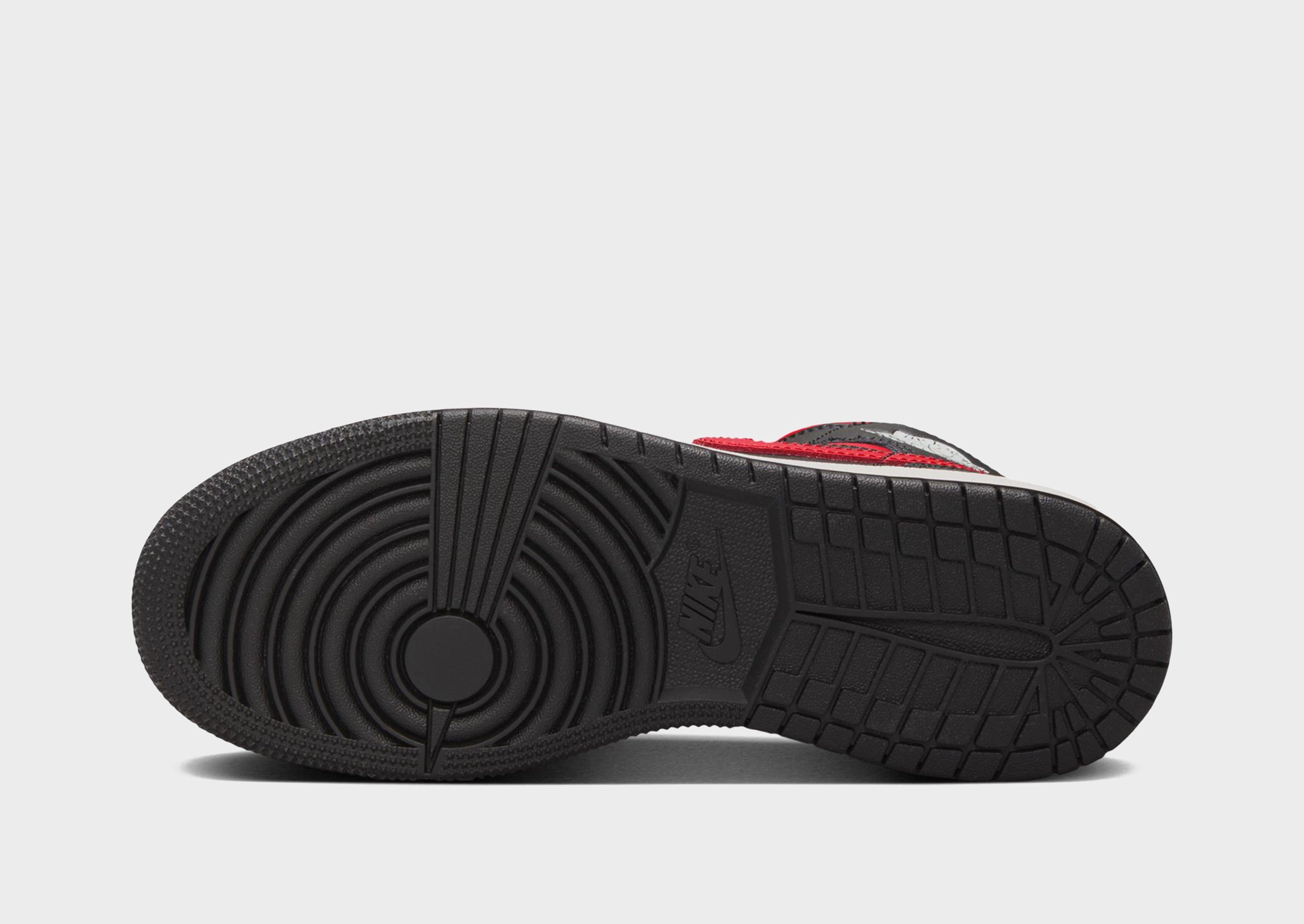Balanced Design, Lightweight Living, Refined Balance, Everyday Innovation, Confident Comfort, Daily Shift