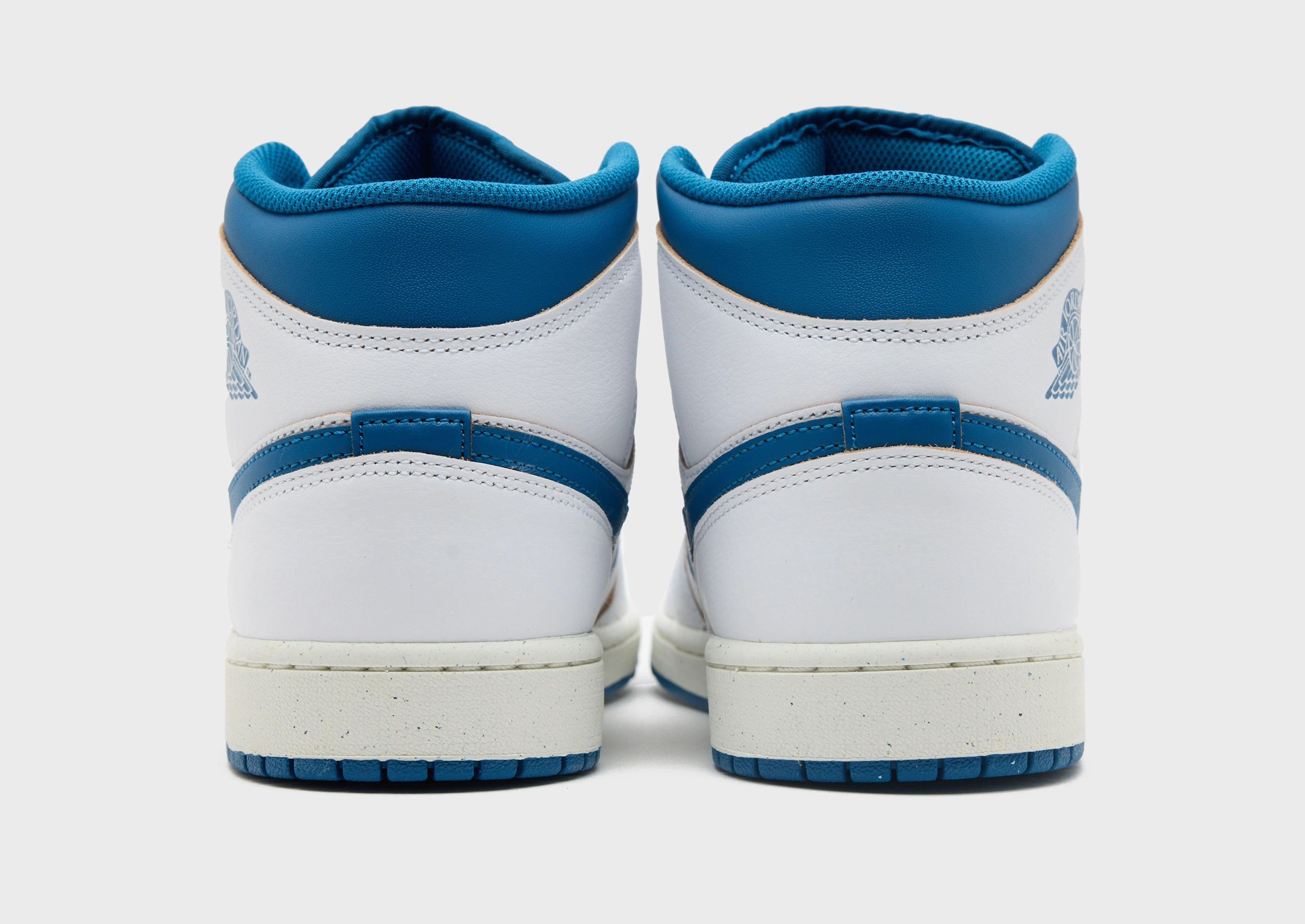 Free To Move, Optimized Form, Built To Breathe, Clean-Motion System, Quiet Fit