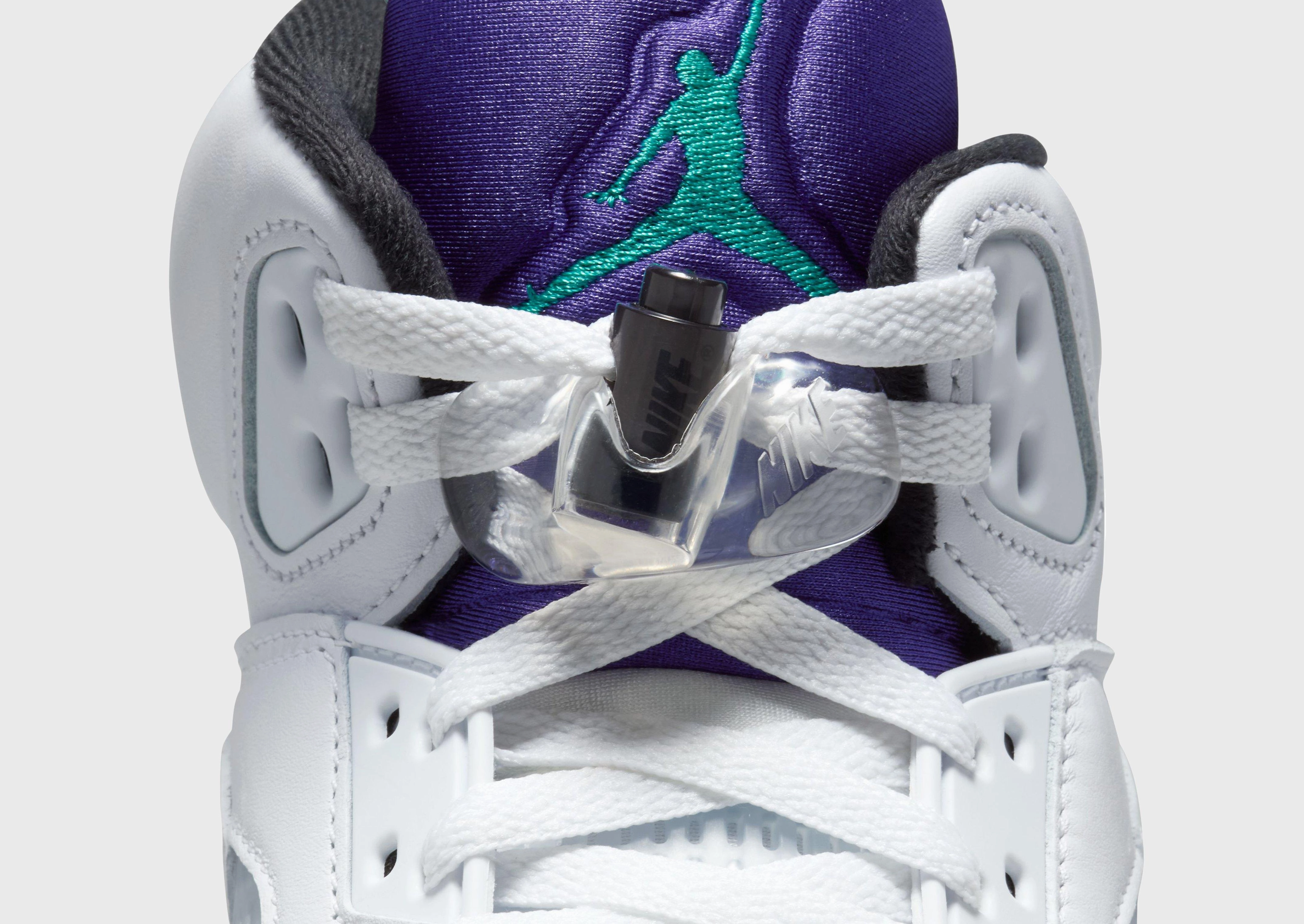 Subtle Signature, Flexible Form, Future Lines, Relaxed Core, Soft-Fit System