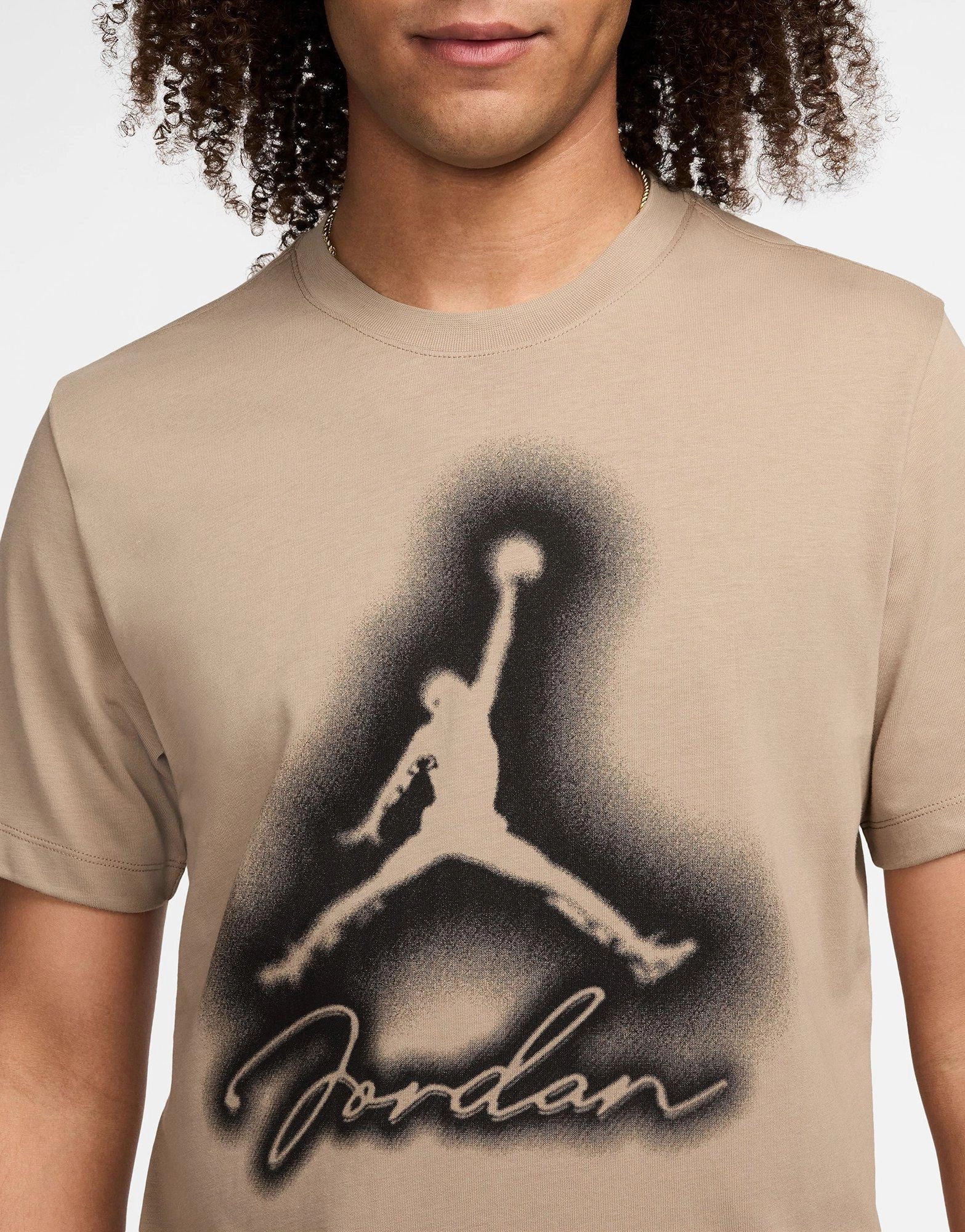 Adapt And Go, Dayflow Gear, Balance Meets Style, Relaxed Motion, Progressive Feel, Next-Level Casual, Cool Motion, Versatile Mood