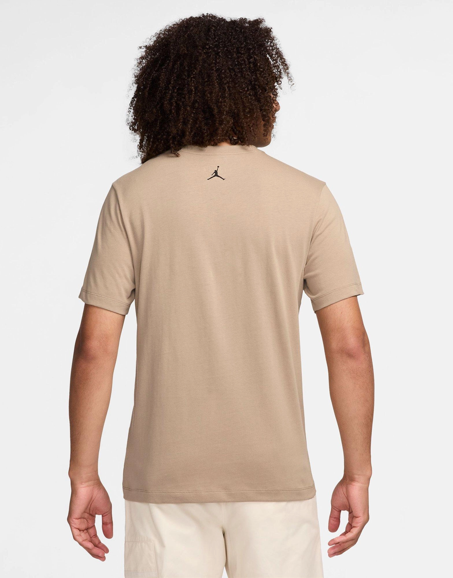 Modular Function, Comfort In Layers, City State, Lightweight Presence, Inspired By Rhythm, Cool Tones, Daily Balance