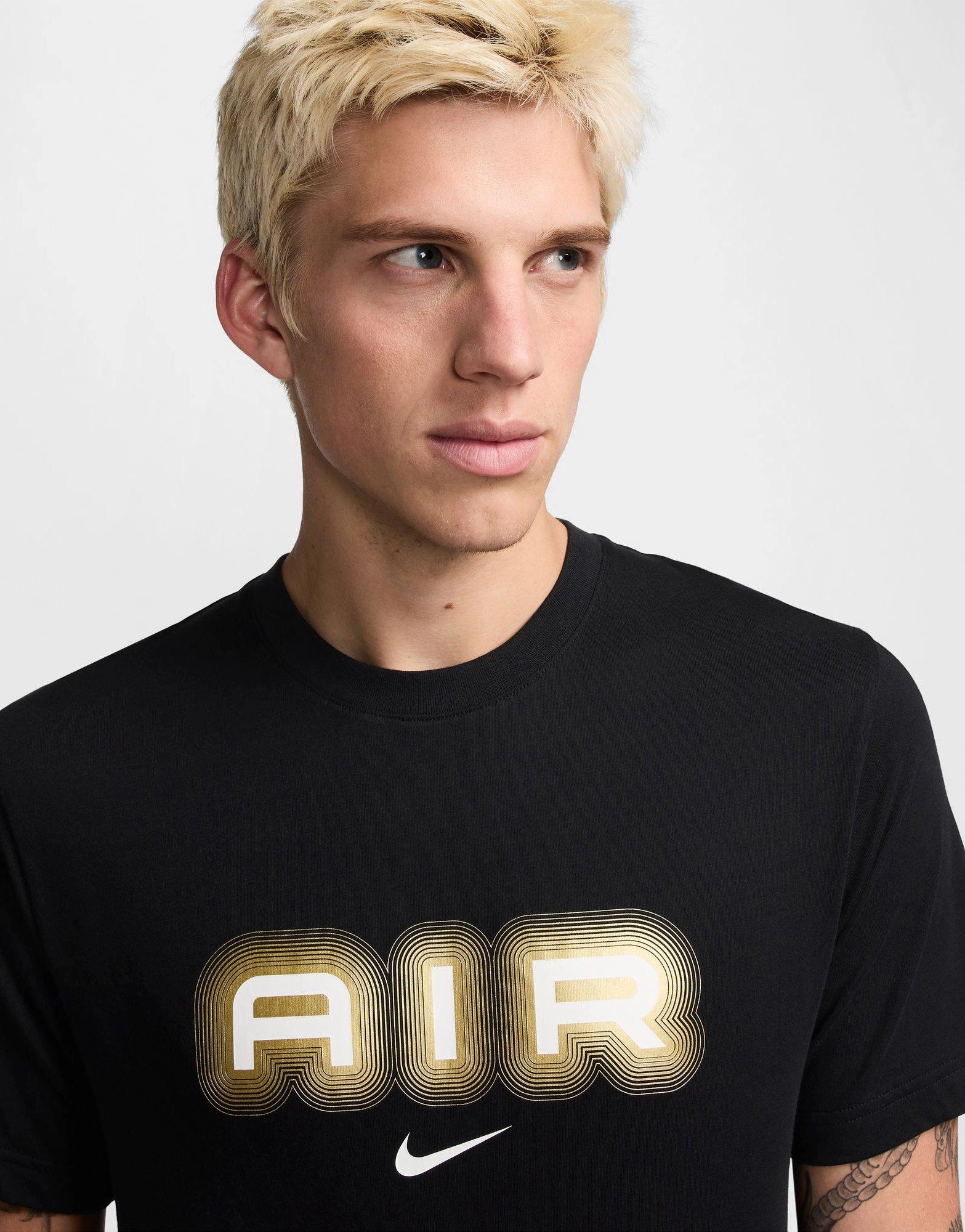 Layer With Ease, Move-Ready Looks, Shaped For Today, Fresh Expression, Crafted Ease