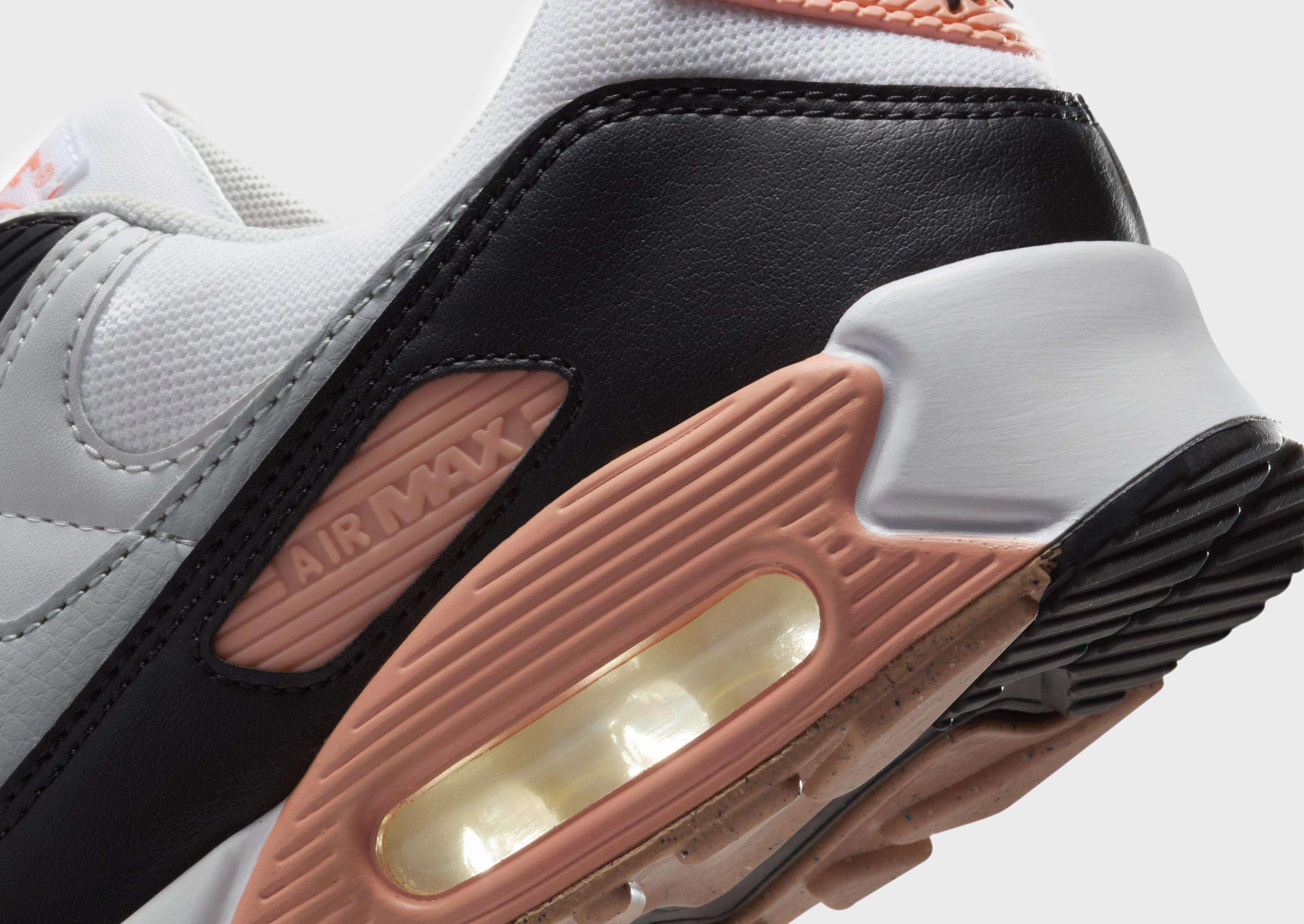 Grounded Luxury, Streamlined Fit, Confident Comfort, Layered Motion, Multi-Wear Outfit, Daily Balance