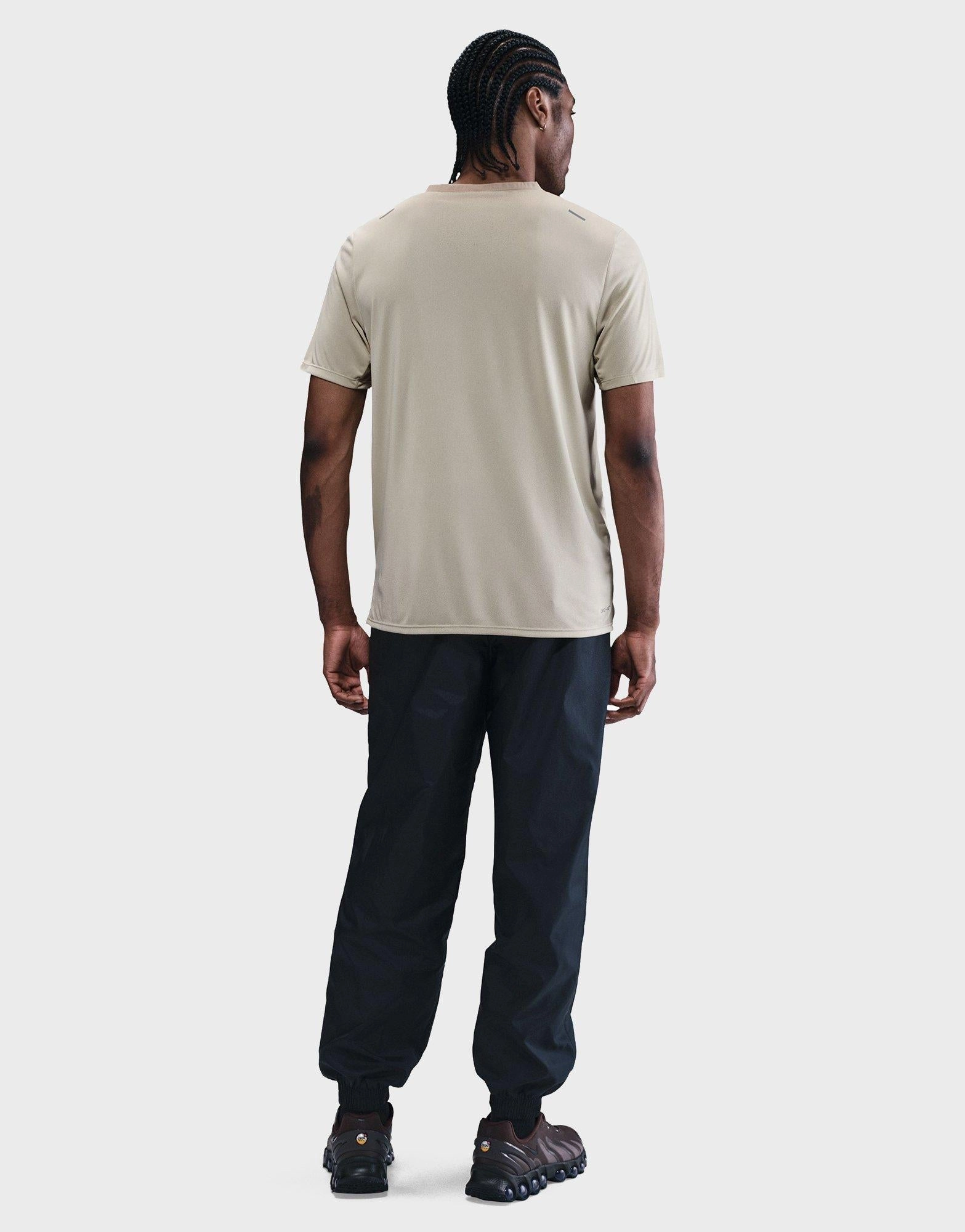 Style Meets Tech, Versatile Soul, Wear Reimagined, Ease Daily, Explore With Ease, Optimized Form