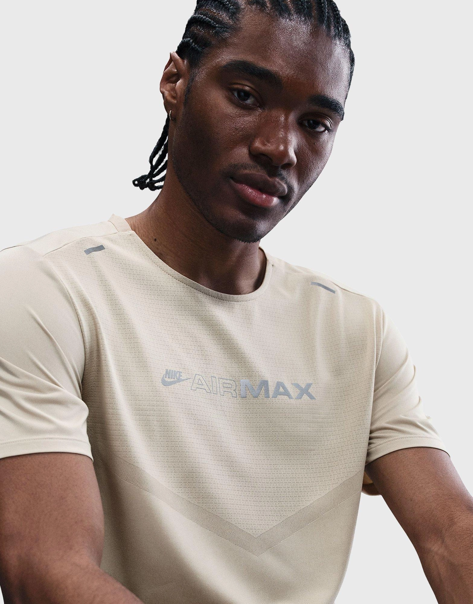 Everyday Core, Flow-Wear Future, Your Daily Vibe, Modular Uniform, Conscious Layers, In-Motion Look, Fluid Lifestyle