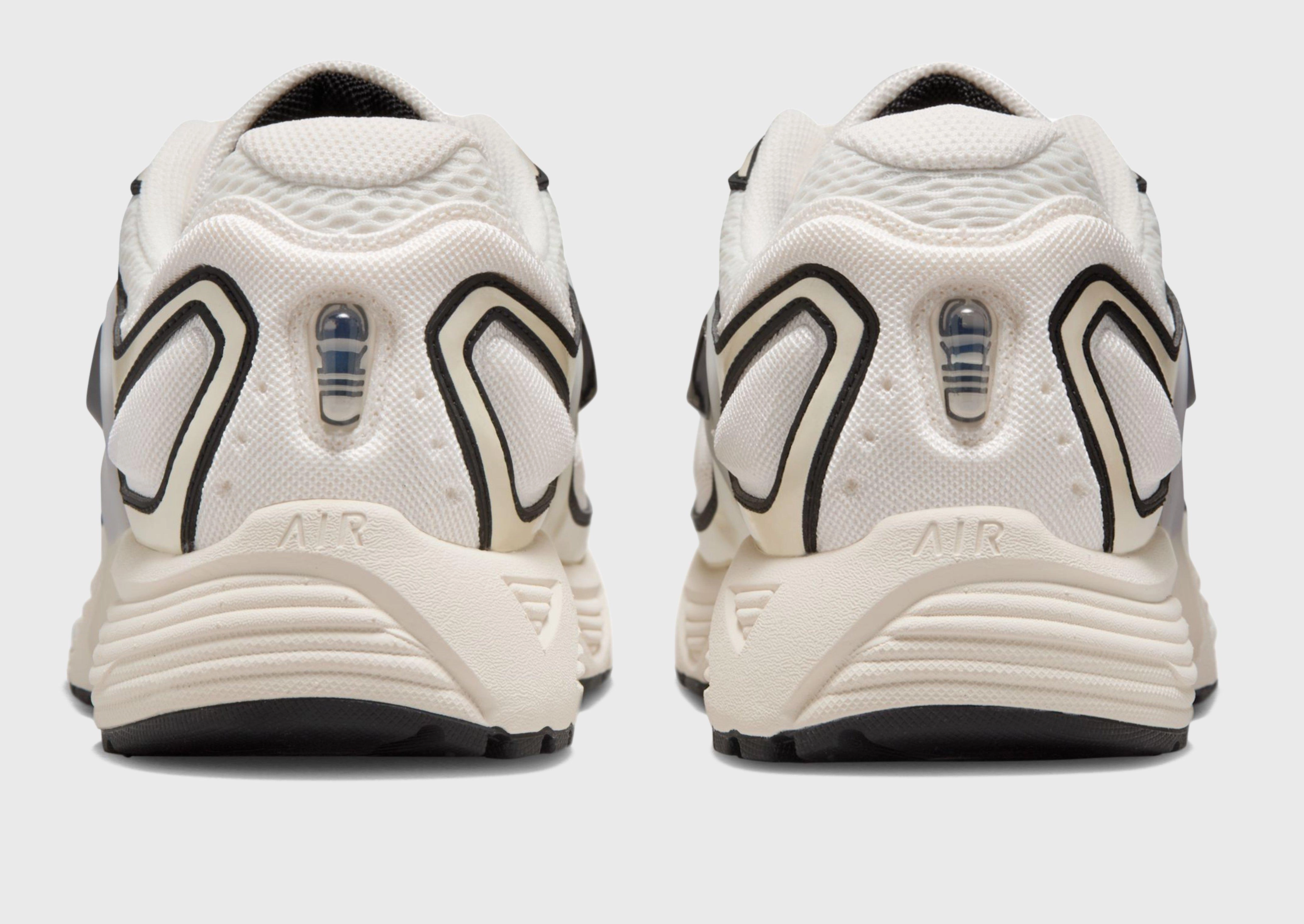 Modern Rhythm, Visual Ease, Seasonless Energy, Essentials In Motion, Style In Action, Layer Mindset, Streamlined Edge