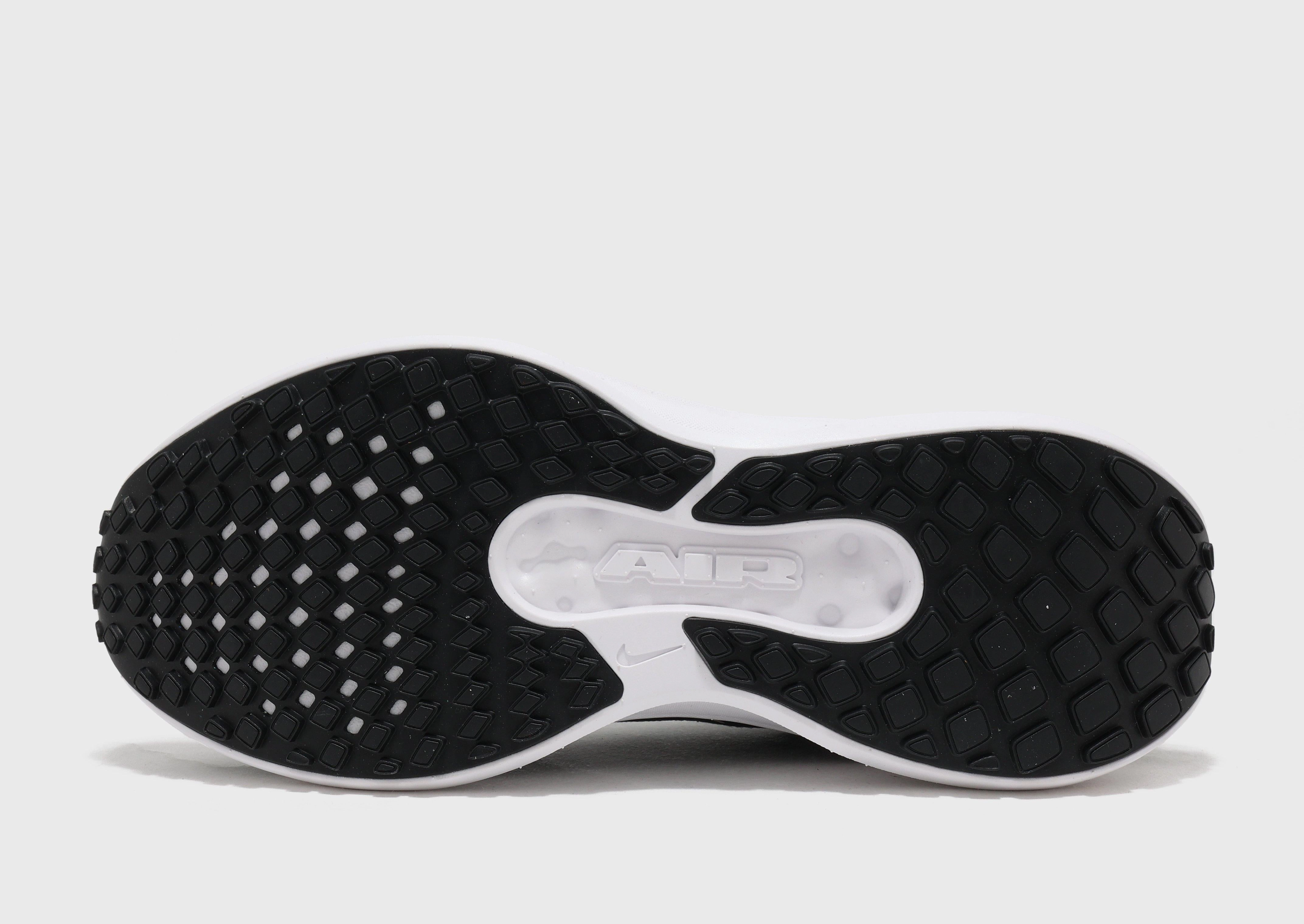 Seamless City, Seasonless Design, Refined Moves, Street Form, Flow-Forward, Core Aesthetic, Future-Ready Looks
