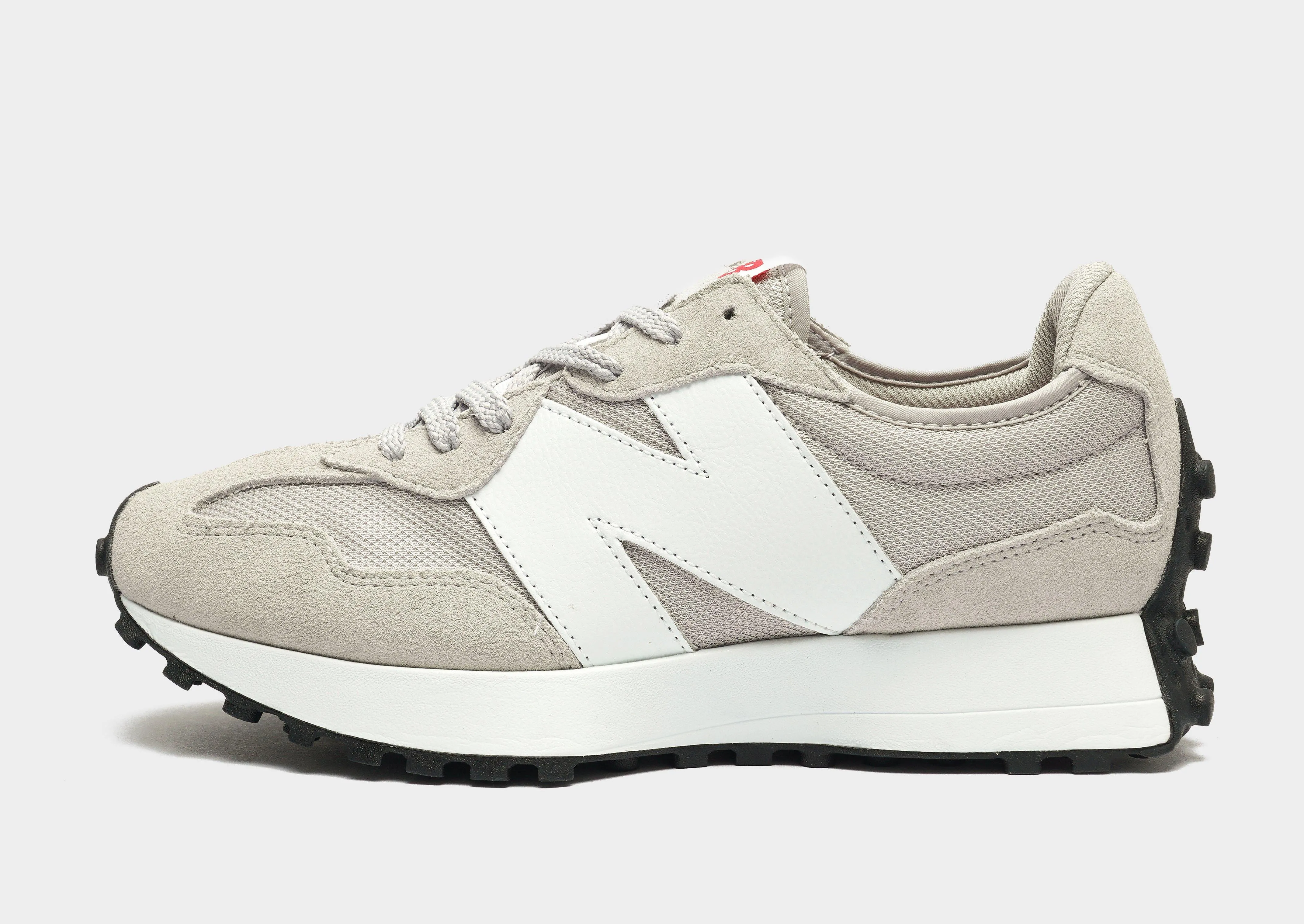 Form Meets Calm, Understated Utility, Minimal Design, Elevated Gear, Easy Layering, Modern Tone