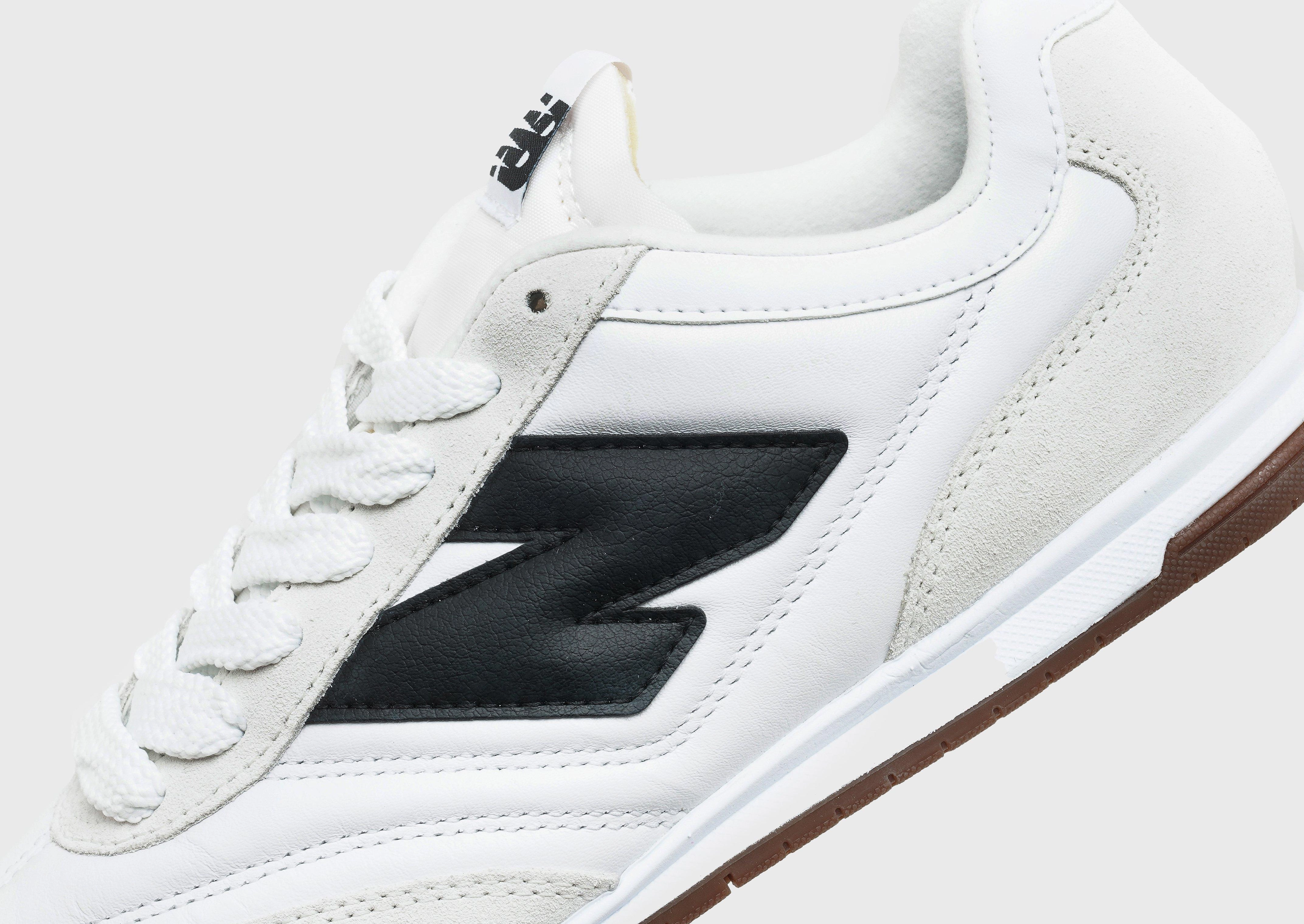 Quiet Strength, City-Proof, Fresh Silhouette, Refined Urbanism, All-Weather Vibe, Precision-Made