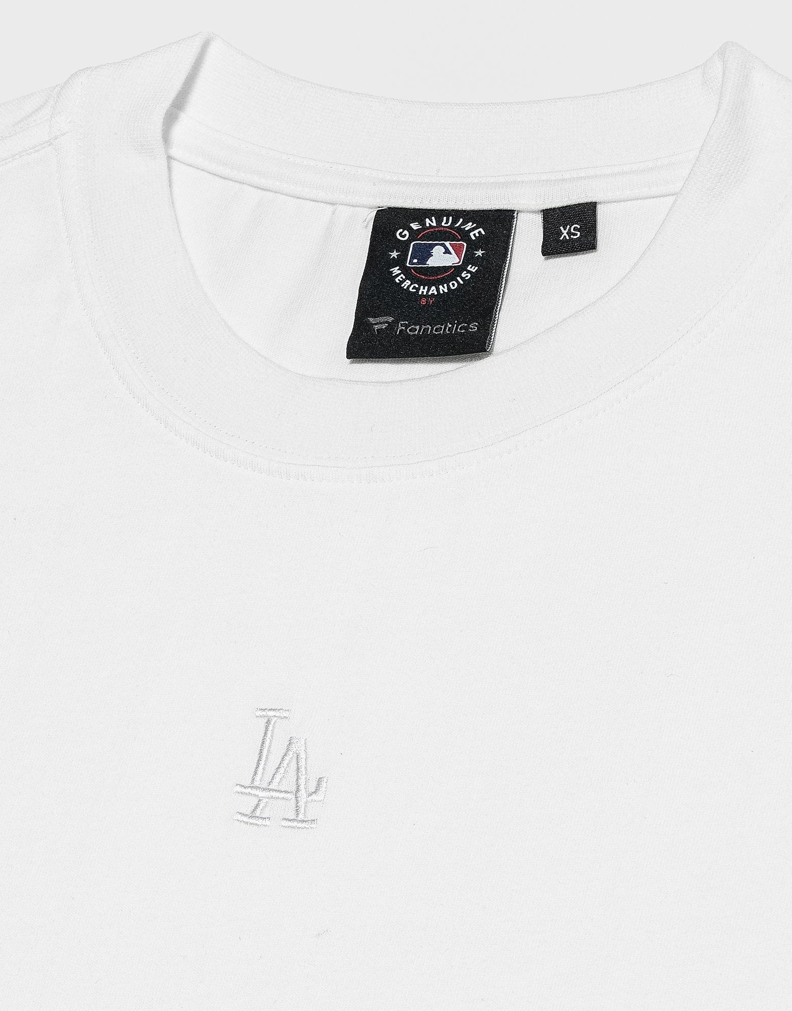 Quiet Design, Crafted To Move, Evolved Form, Relaxed Refinement, Calm-Driven Fit