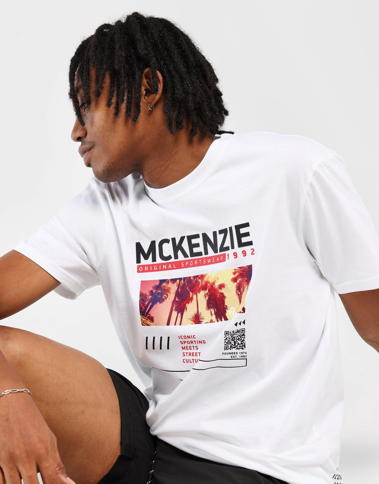 Form And Motion, Refined To Go, Active Corewear, Visual Ease, Make It Flow, Bold By Design
