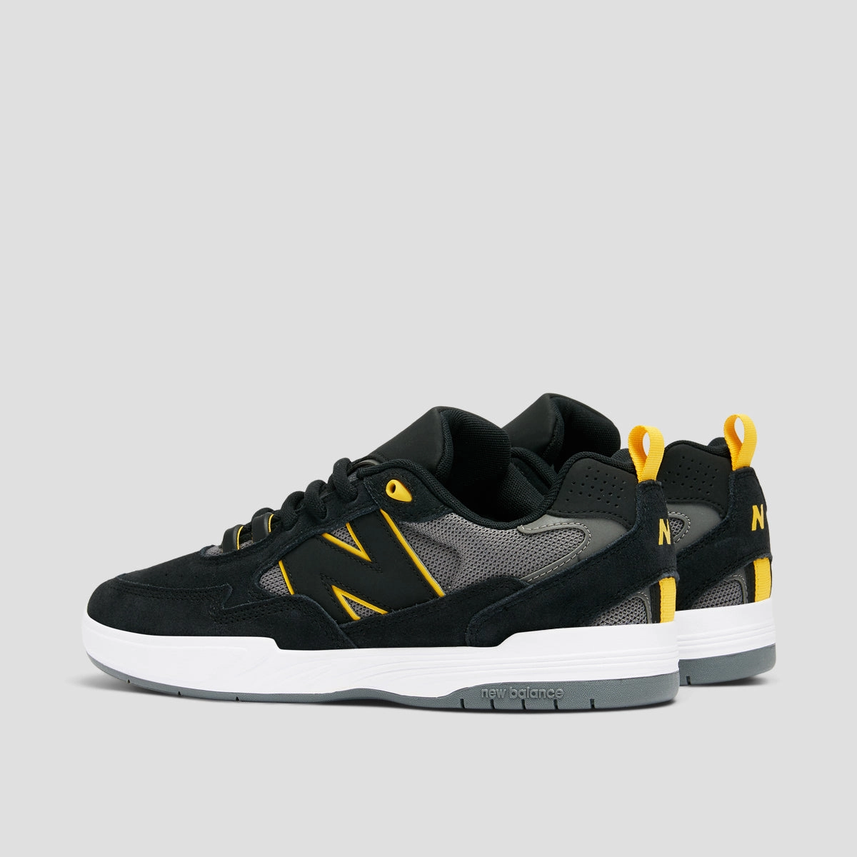 Crafted Silhouette, New Urbanism, Adaptable Pieces, Style Flowwear, Low-Key Performance