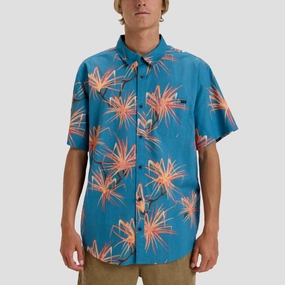 No-Fuss Fit, Quiet Impact, Intentional Daily, Essential Uniform, Essential Structure, Low-Profile Style