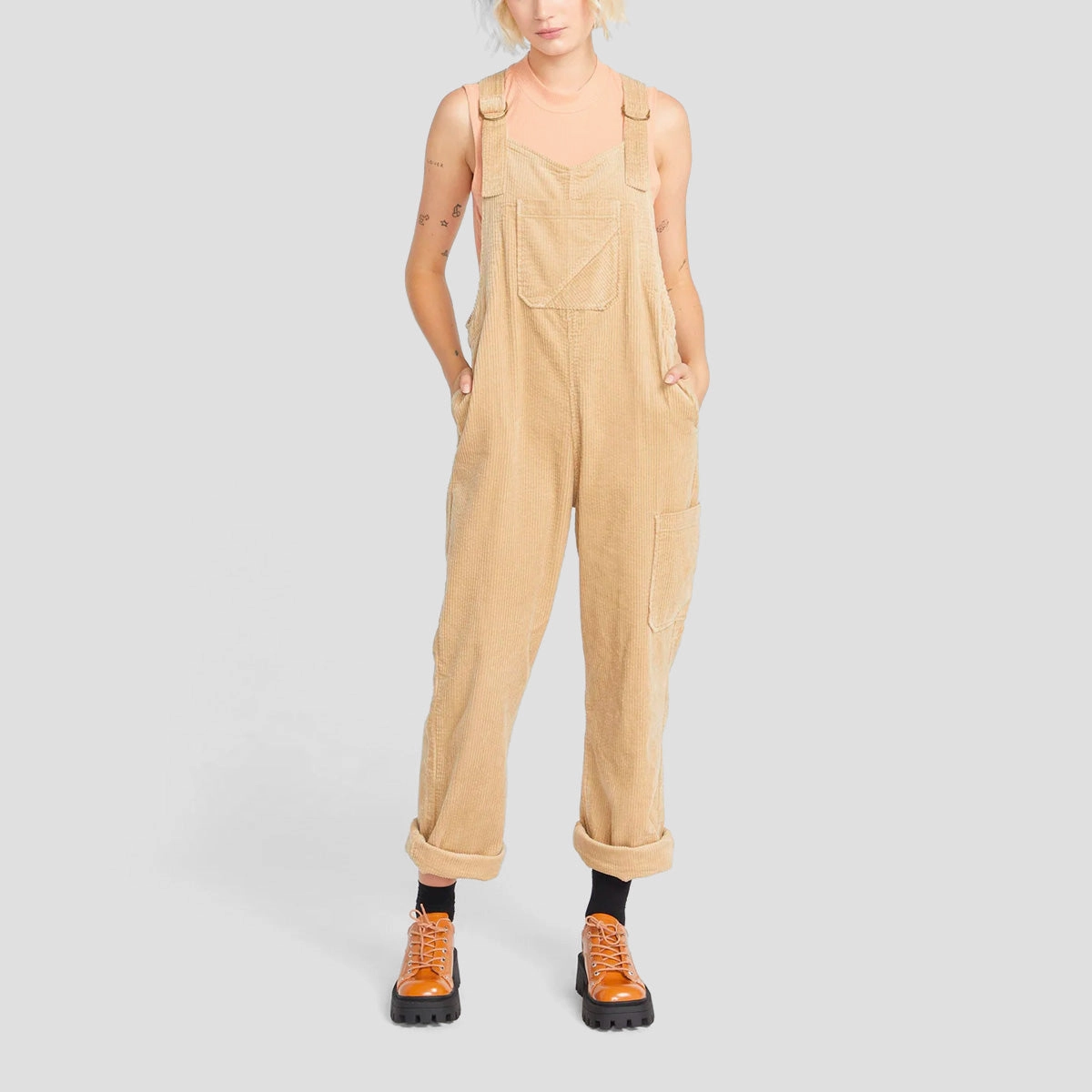 Essential Drop, Go-Everywhere, Season-Free Style, Free To Move, Designed With Rhythm, Relaxed Refinement, Low-Key Performance, Edge And Ease