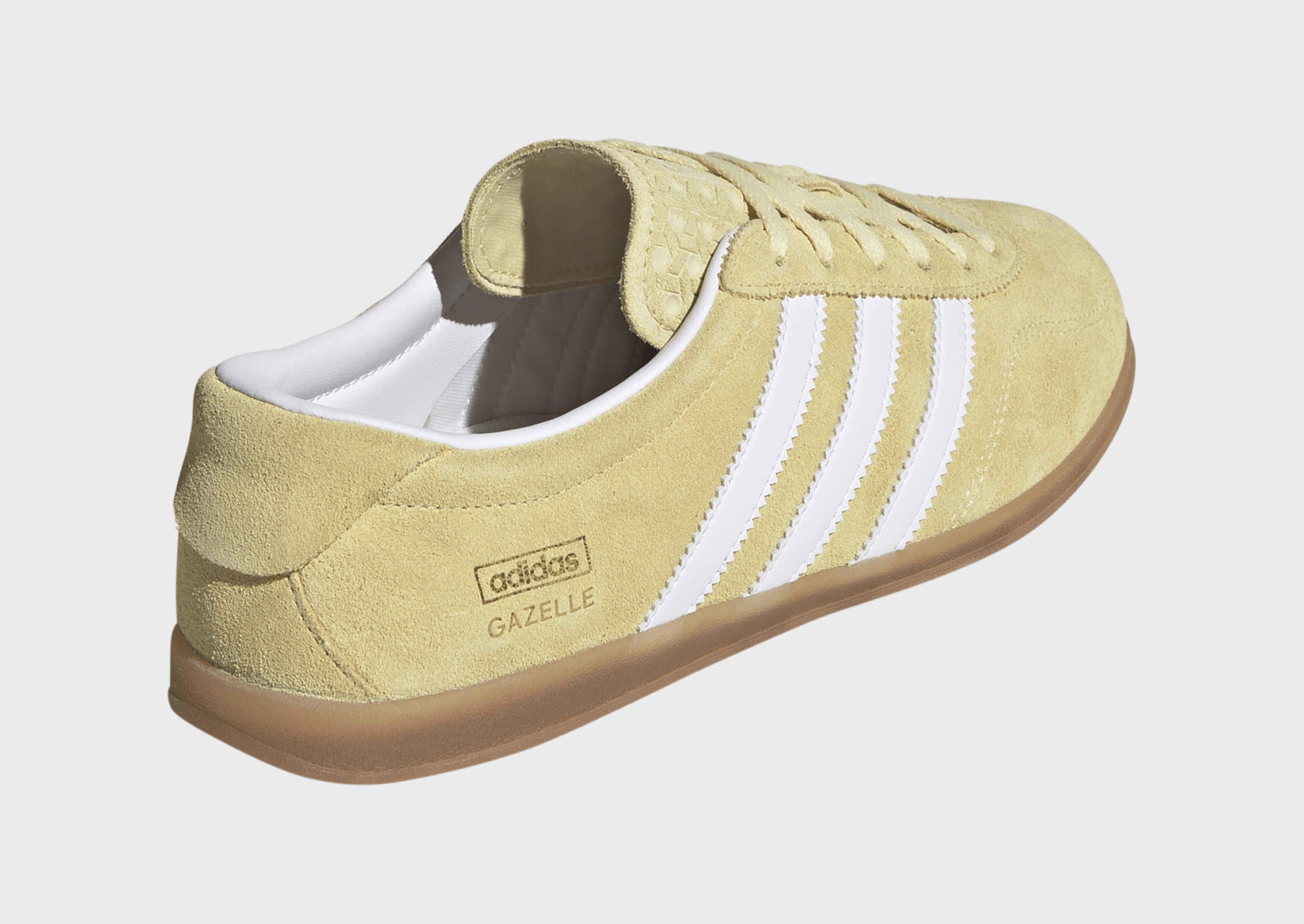 Style Forward, Pulse Of The City, Ready To Flex, Free To Move, Lightweight Presence, Soft Urban Core