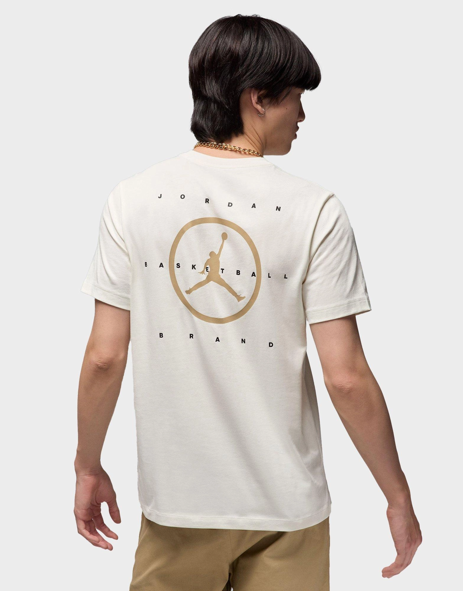 Form-Focused, City Uniform, Pure Daywear, Progressive Living, Step Into Rhythm, Ease-Forward Fit